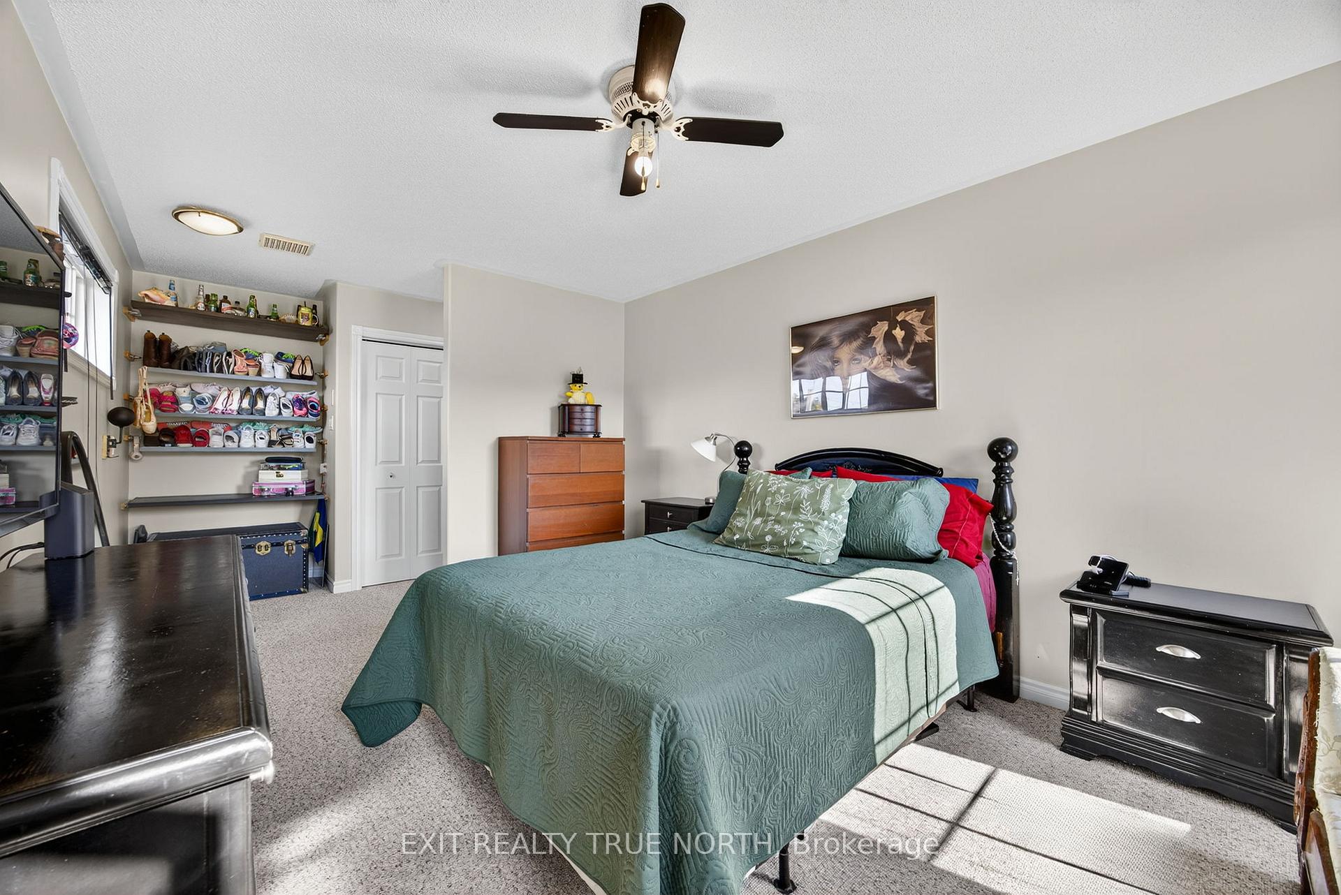 Photo 13 of 165 Ritchie Crescent, Springwater, Elmvale — HOMEH