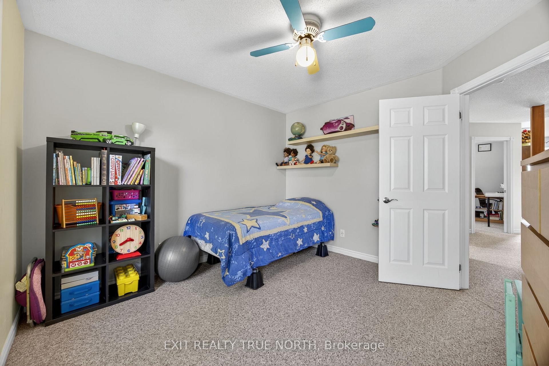 Photo 15 of 165 Ritchie Crescent, Springwater, Elmvale — HOMEH