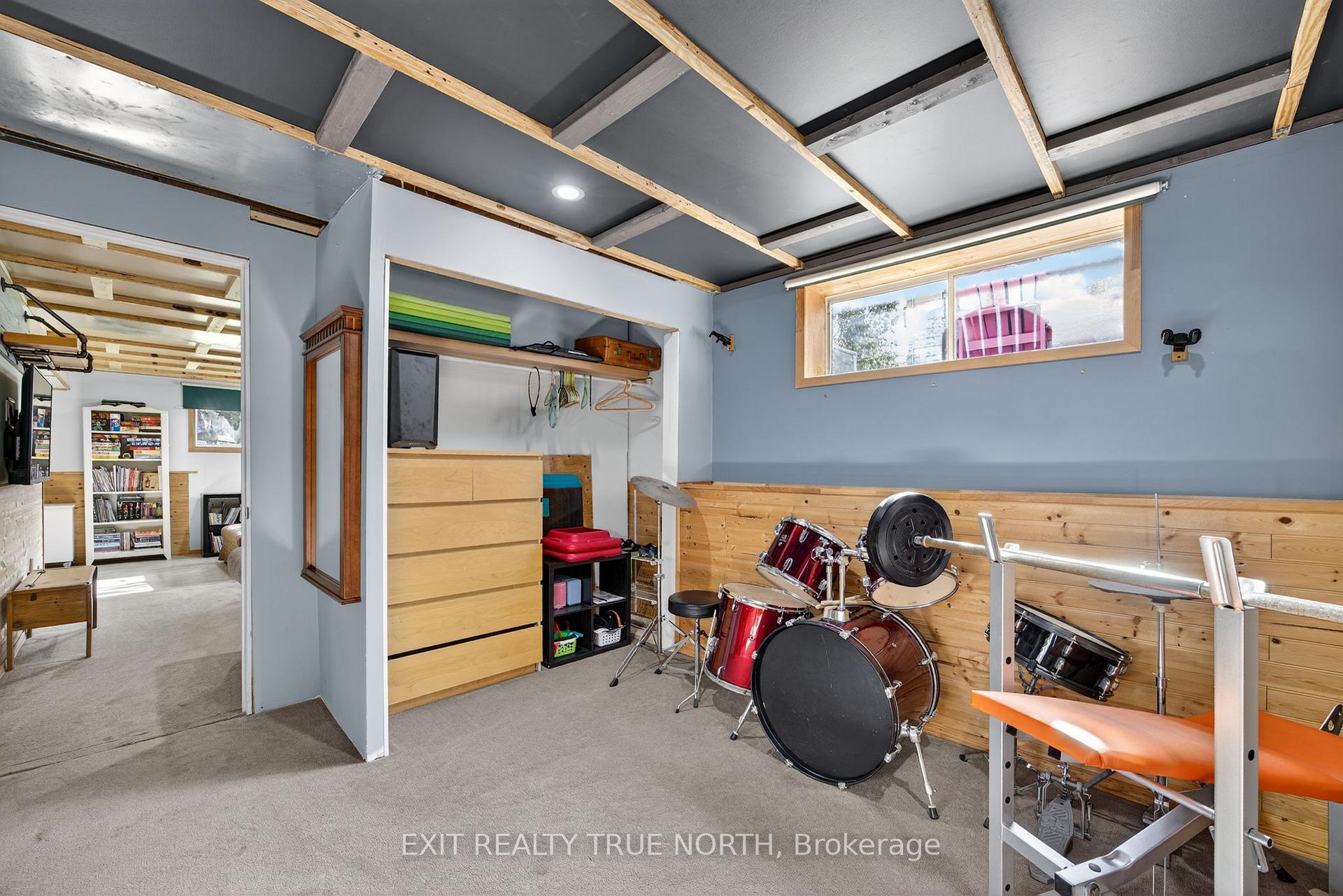 Photo 24 of 165 Ritchie Crescent, Springwater, Elmvale — HOMEH
