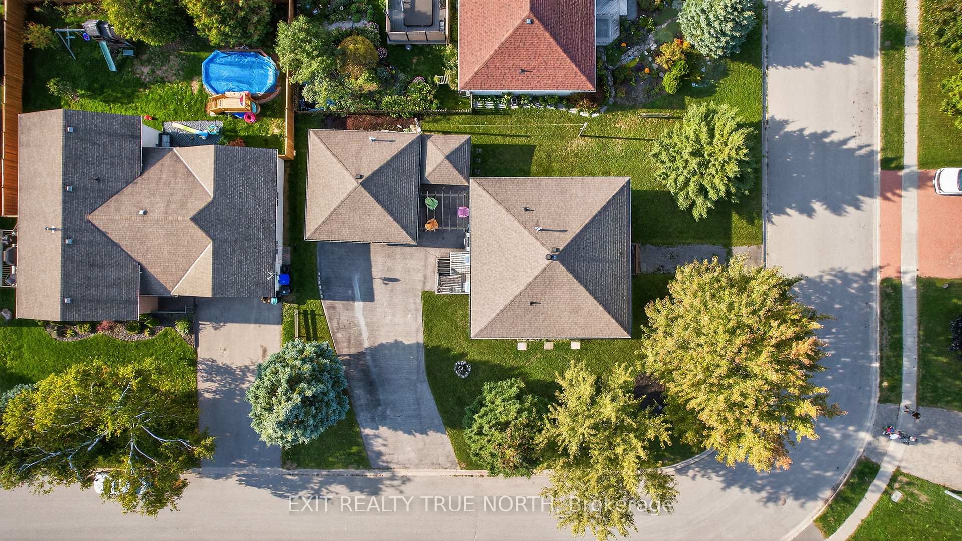 Photo 33 of 165 Ritchie Crescent, Springwater, Elmvale — HOMEH