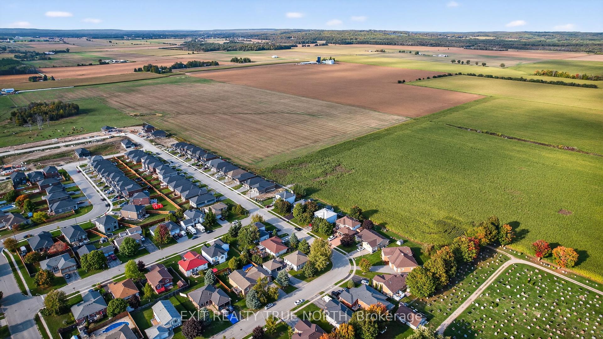 Photo 36 of 165 Ritchie Crescent, Springwater, Elmvale — HOMEH