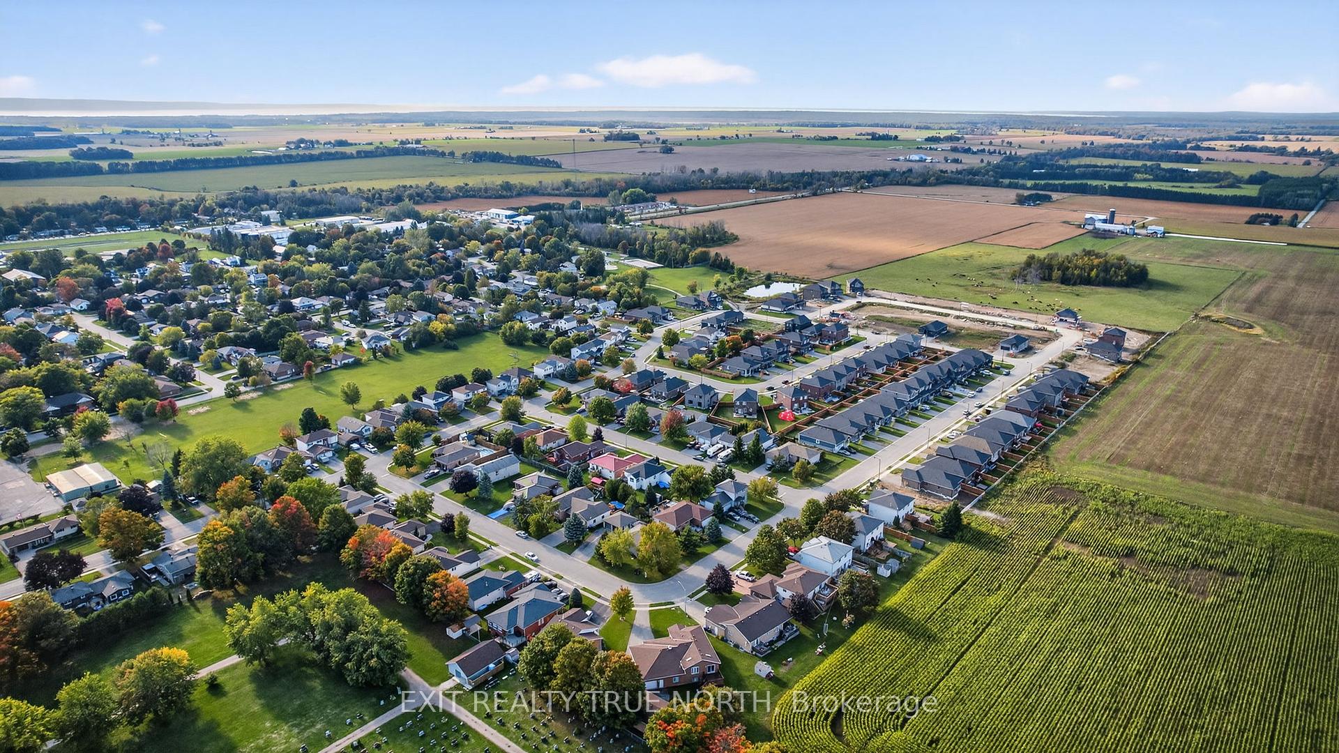 Photo 38 of 165 Ritchie Crescent, Springwater, Elmvale — HOMEH