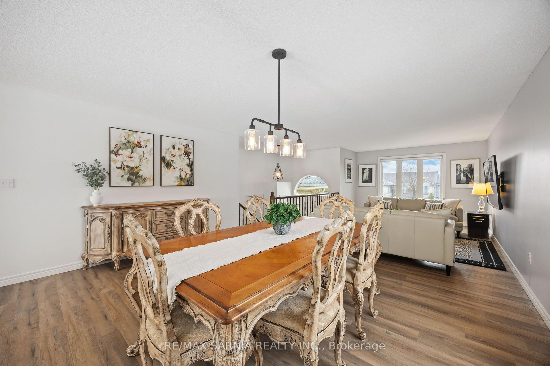 Photo 8 of 638 Bentinck Drive, St. Clair — HOMEH