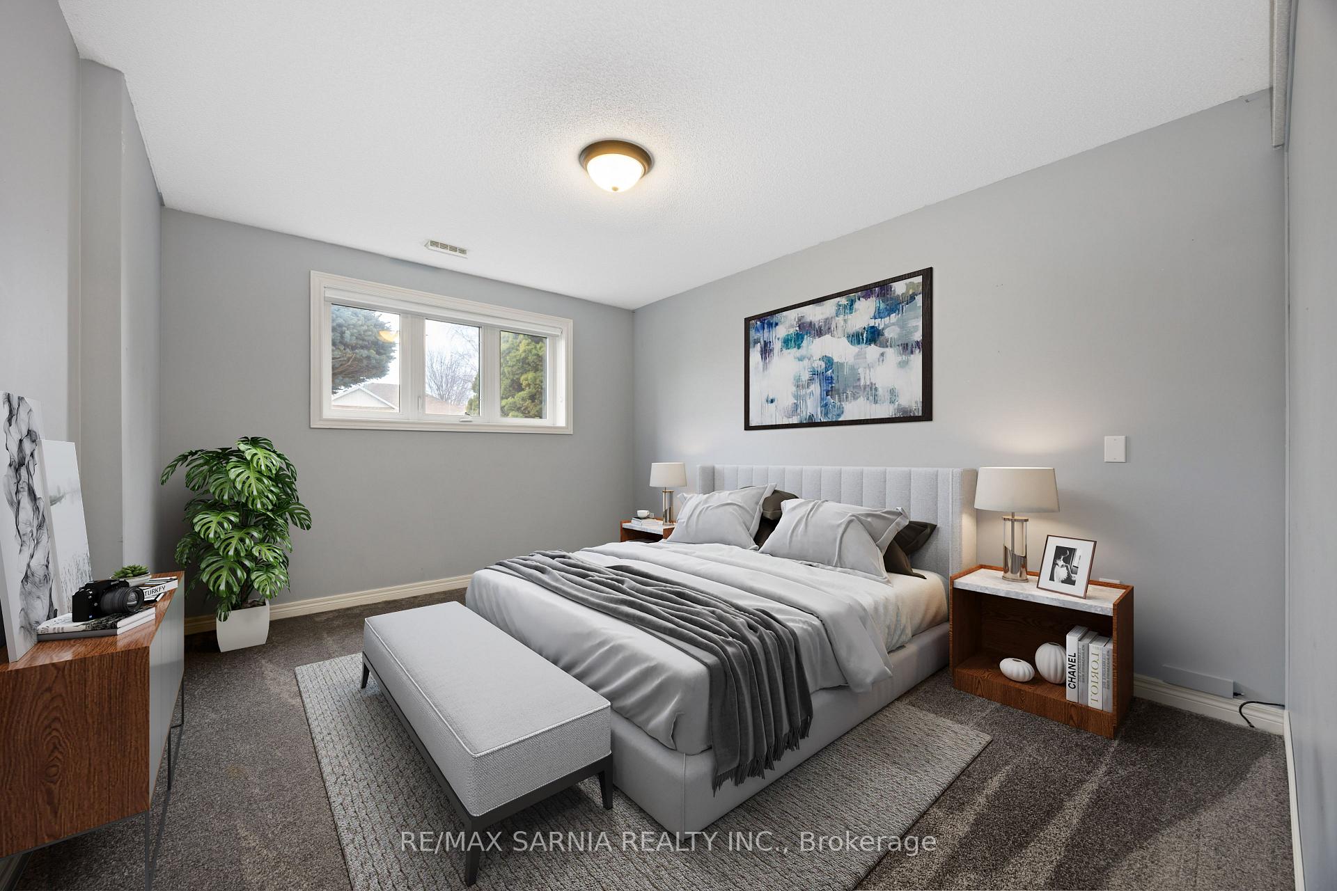 Photo 27 of 638 Bentinck Drive, St. Clair — HOMEH
