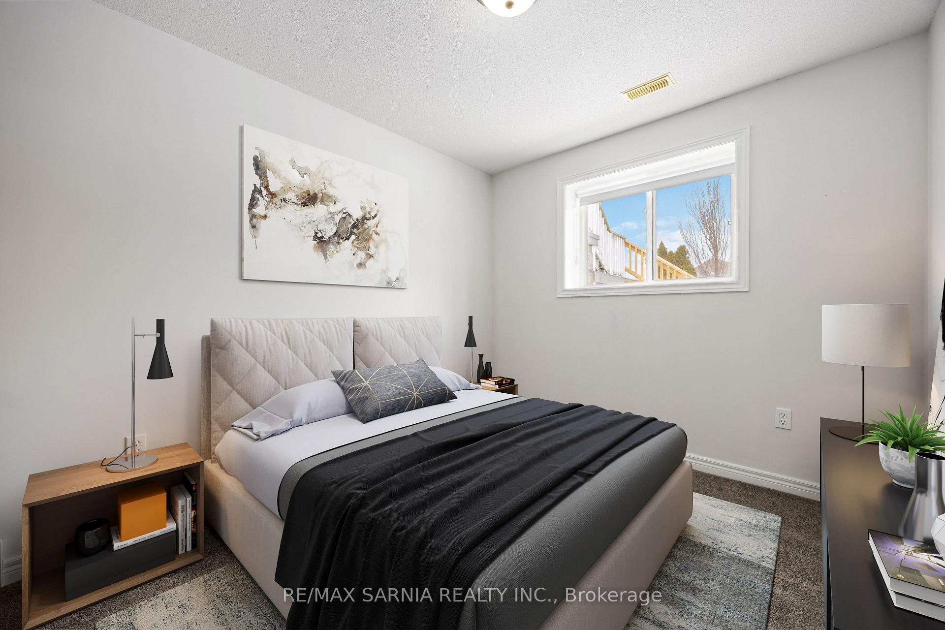 Photo 31 of 638 Bentinck Drive, St. Clair — HOMEH