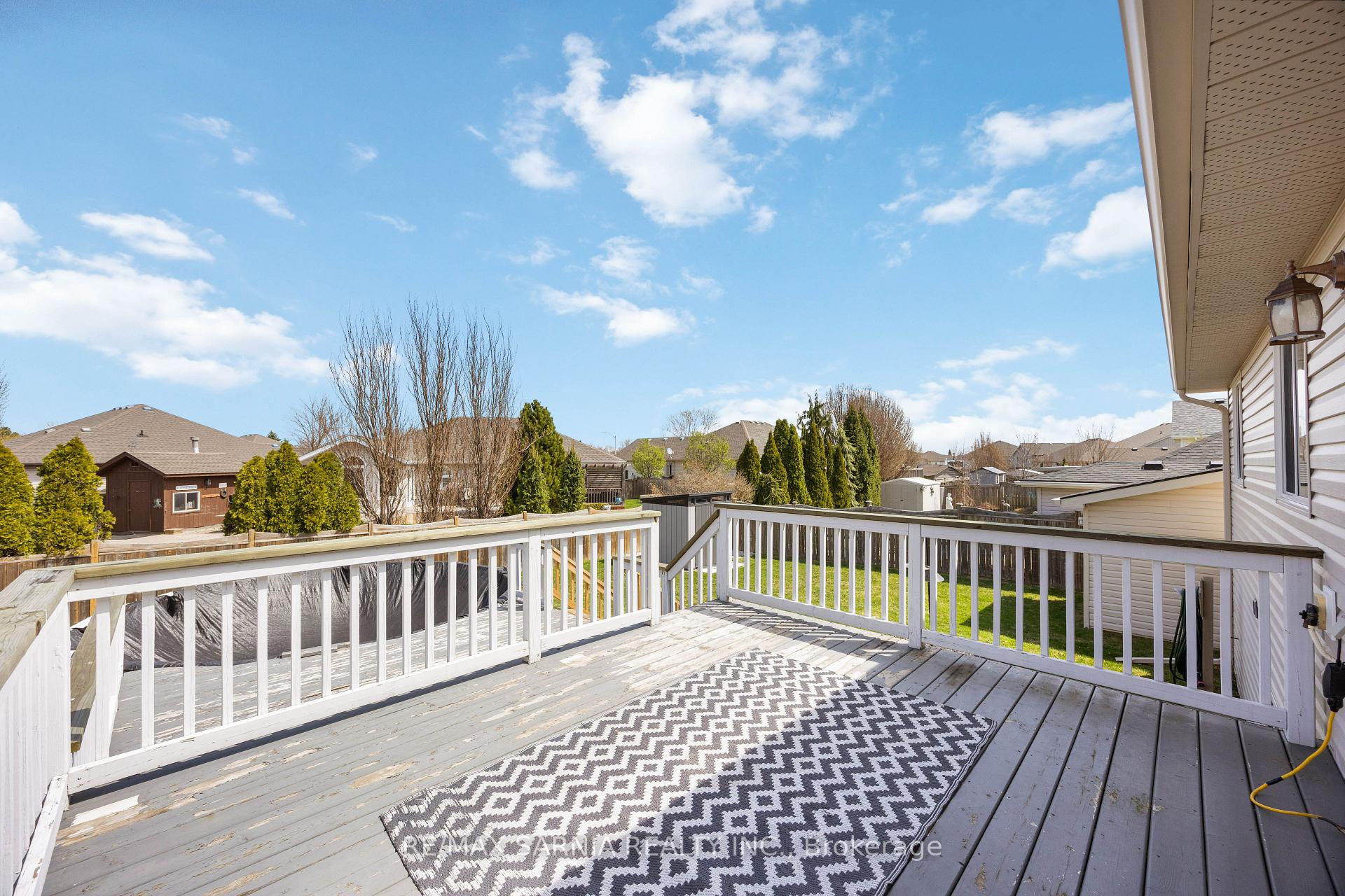 Photo 38 of 638 Bentinck Drive, St. Clair — HOMEH