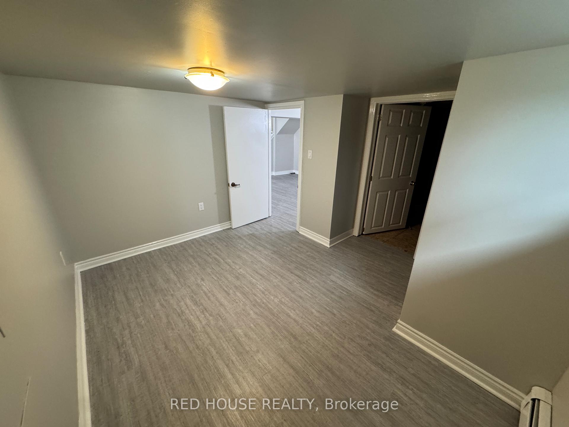 Photo 8 of 336 Queenston Street, St. Catharines, Oakdale — HOMEH