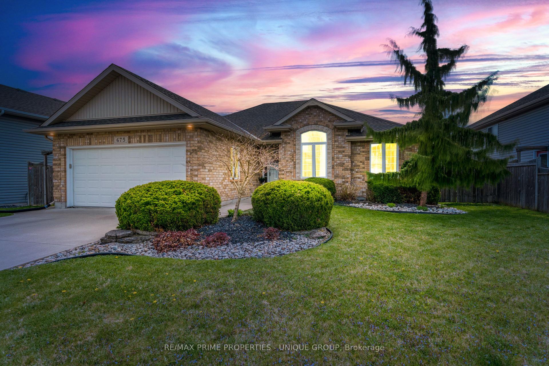 Photo 1 of 675 Bentinck Drive, St. Clair — HOMEH