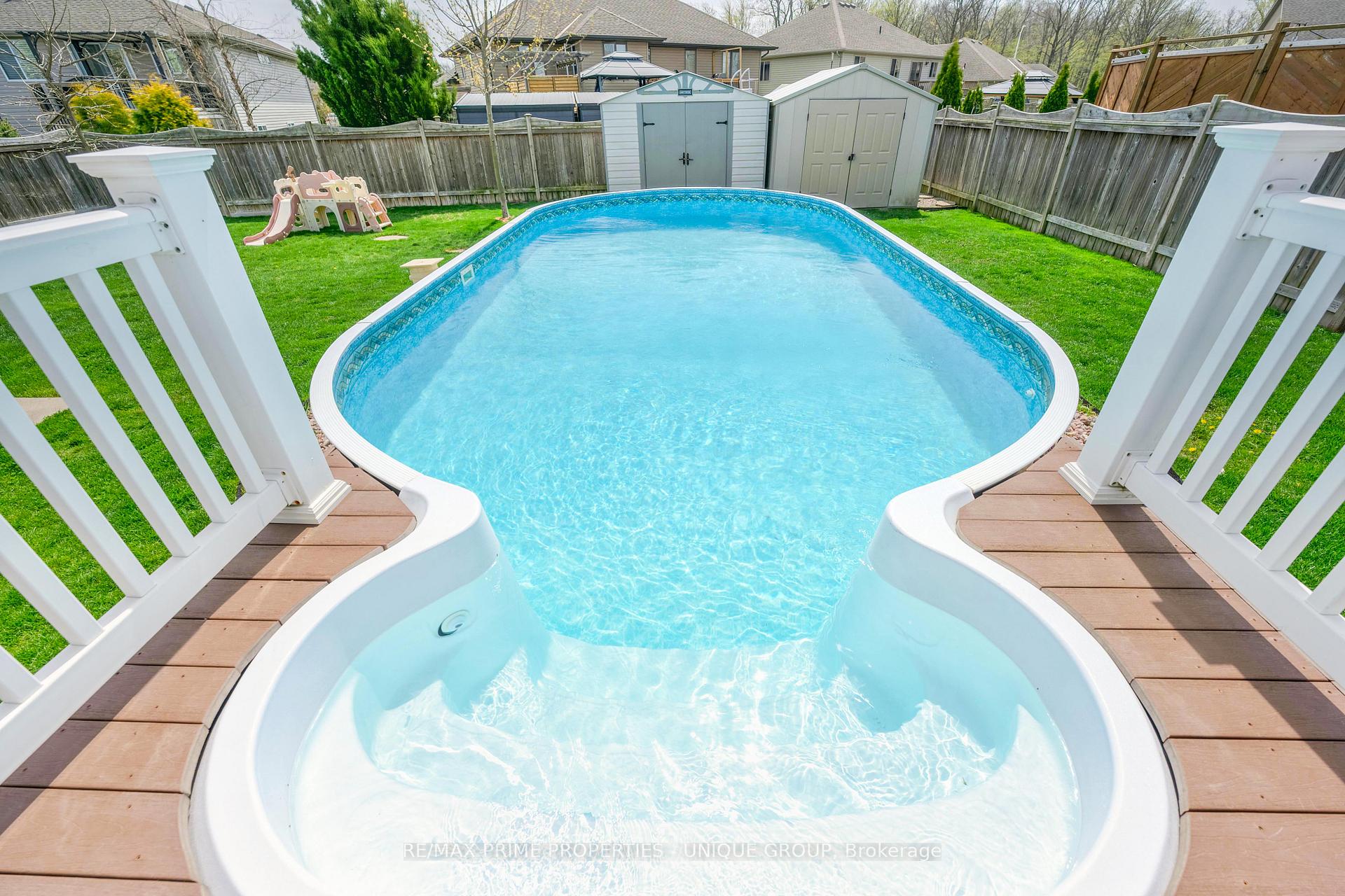Photo 41 of 675 Bentinck Drive, St. Clair — HOMEH