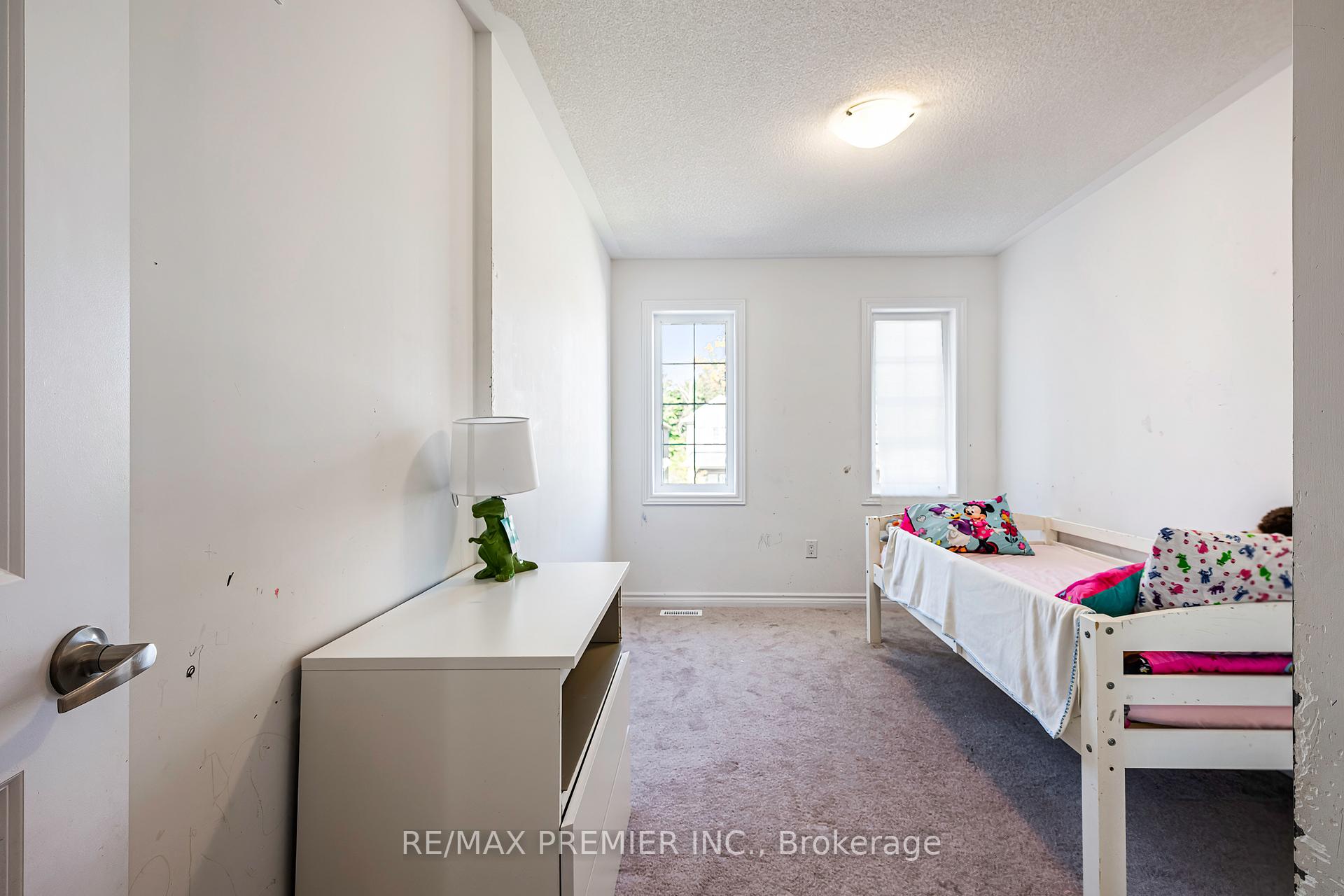 Photo 33 of 142 Werry Avenue, Southgate — HOMEH