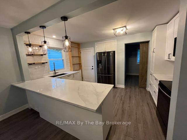 Photo 8 of 90 Grass Avenue, St. Catharines, Downtown — HOMEH