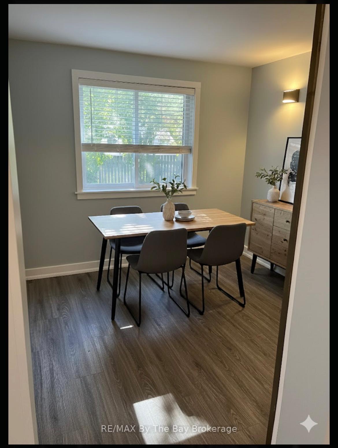Photo 12 of 90 Grass Avenue, St. Catharines, Downtown — HOMEH