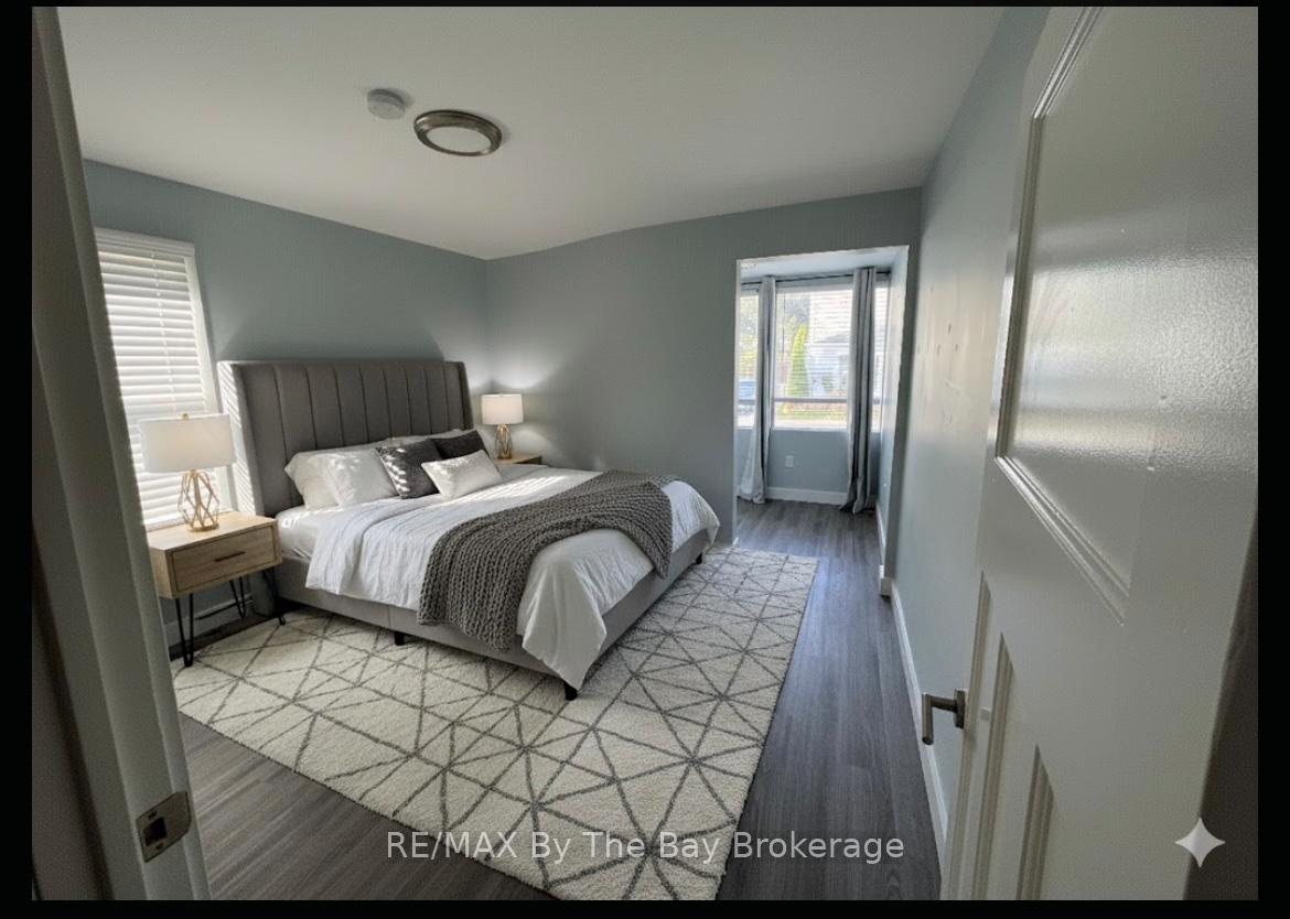Photo 15 of 90 Grass Avenue, St. Catharines, Downtown — HOMEH