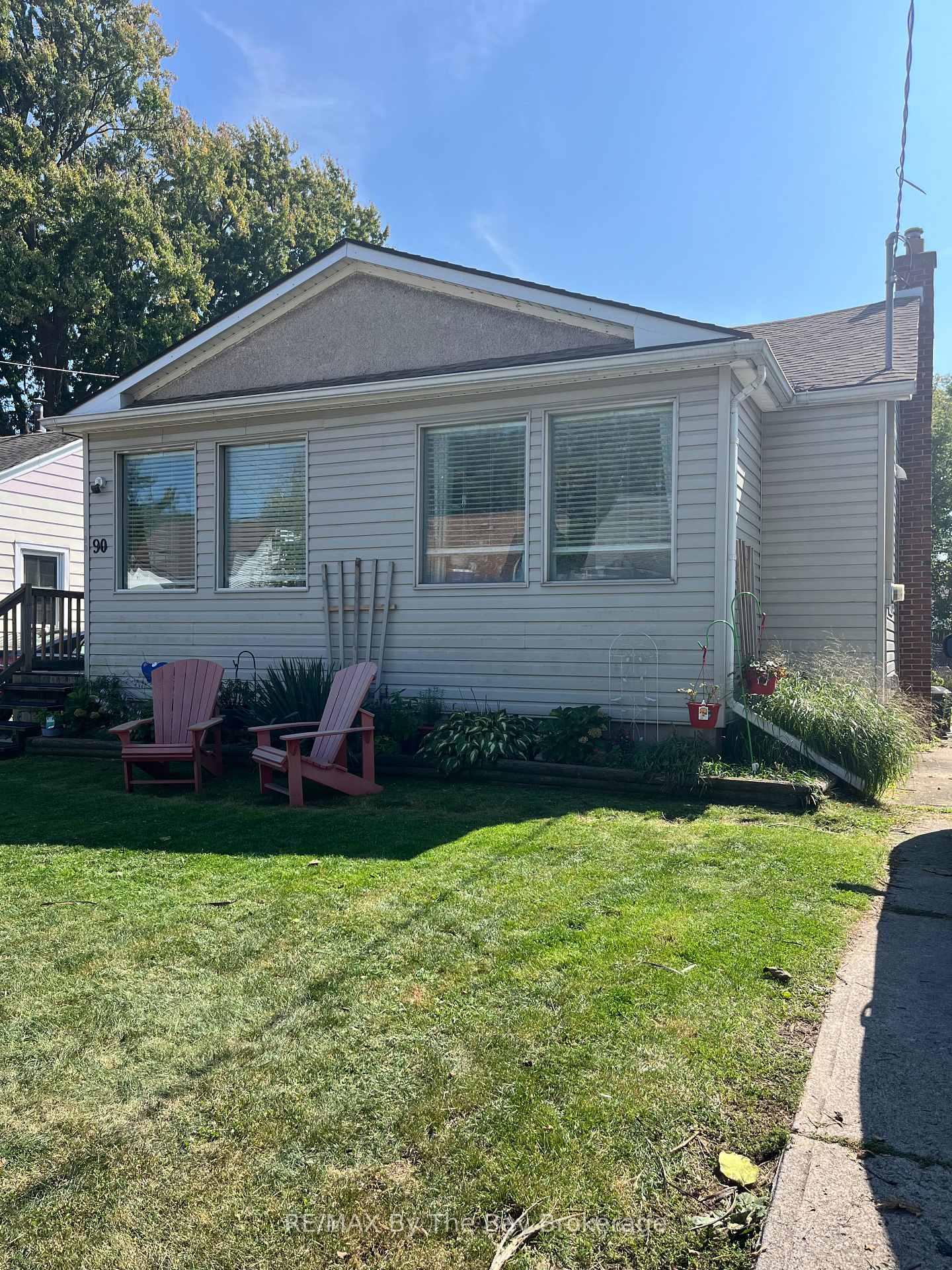 Photo 20 of 90 Grass Avenue, St. Catharines, Downtown — HOMEH