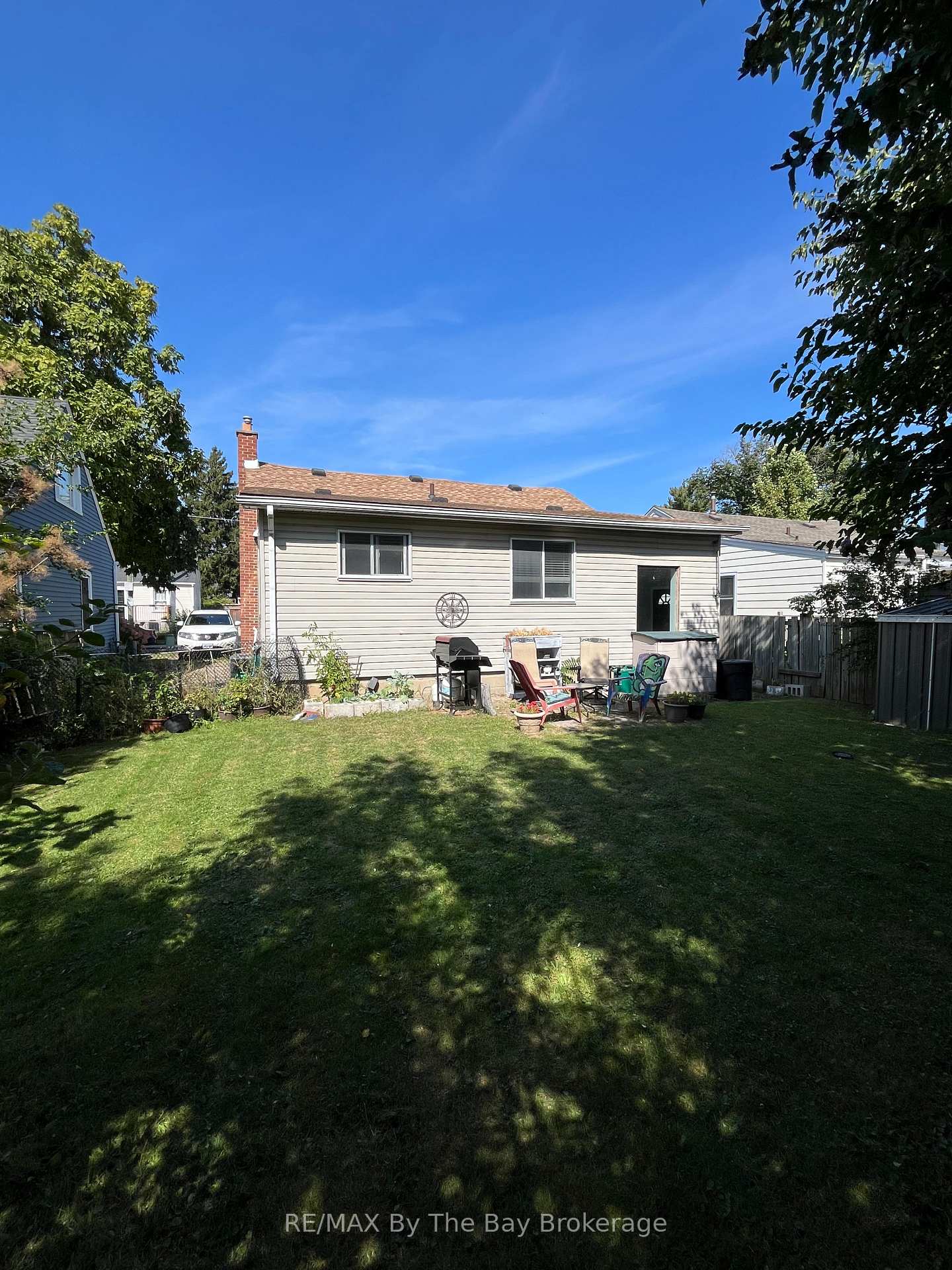 Photo 21 of 90 Grass Avenue, St. Catharines, Downtown — HOMEH