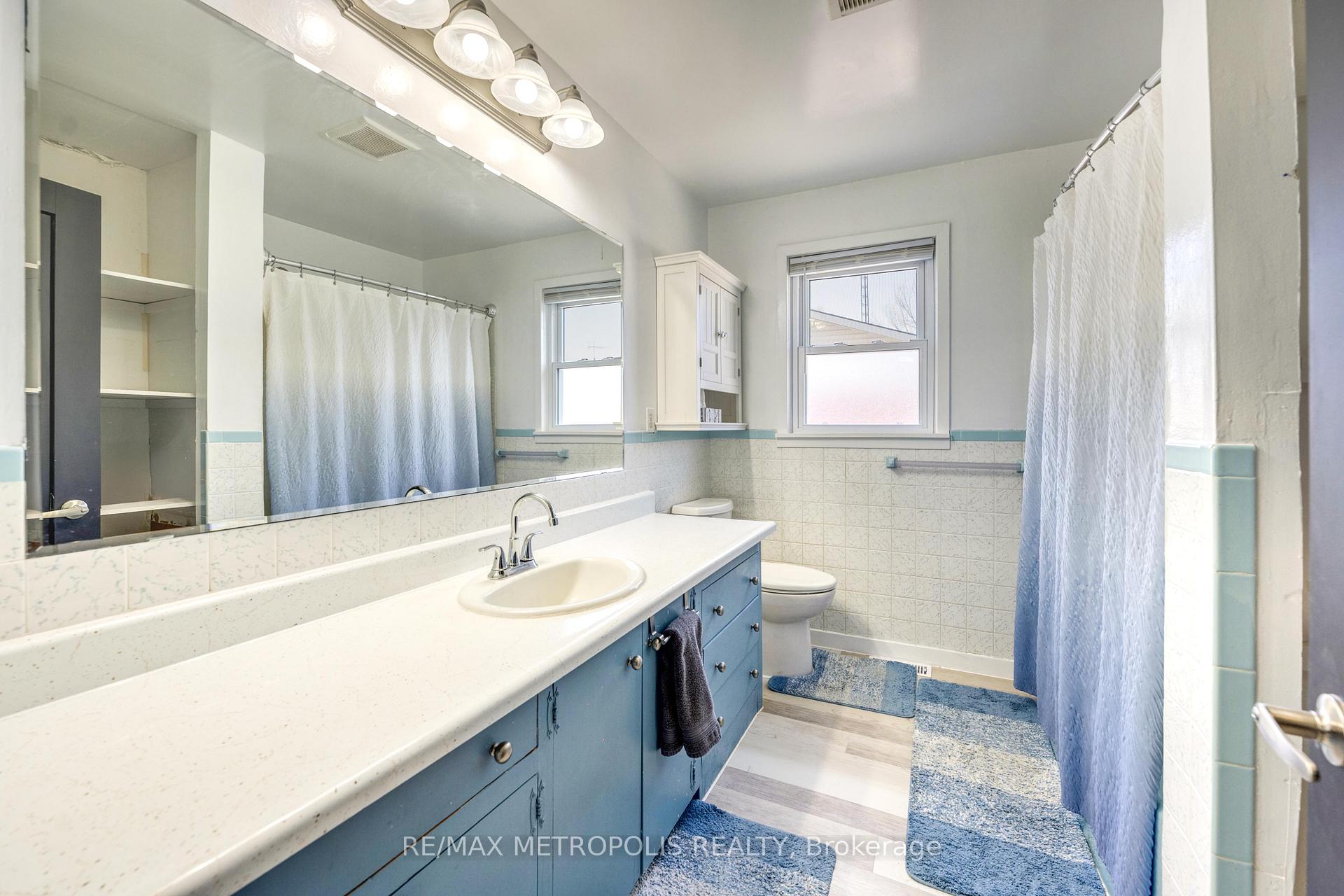 Photo 13 of 2431 Boswell Street, St. Clair — HOMEH