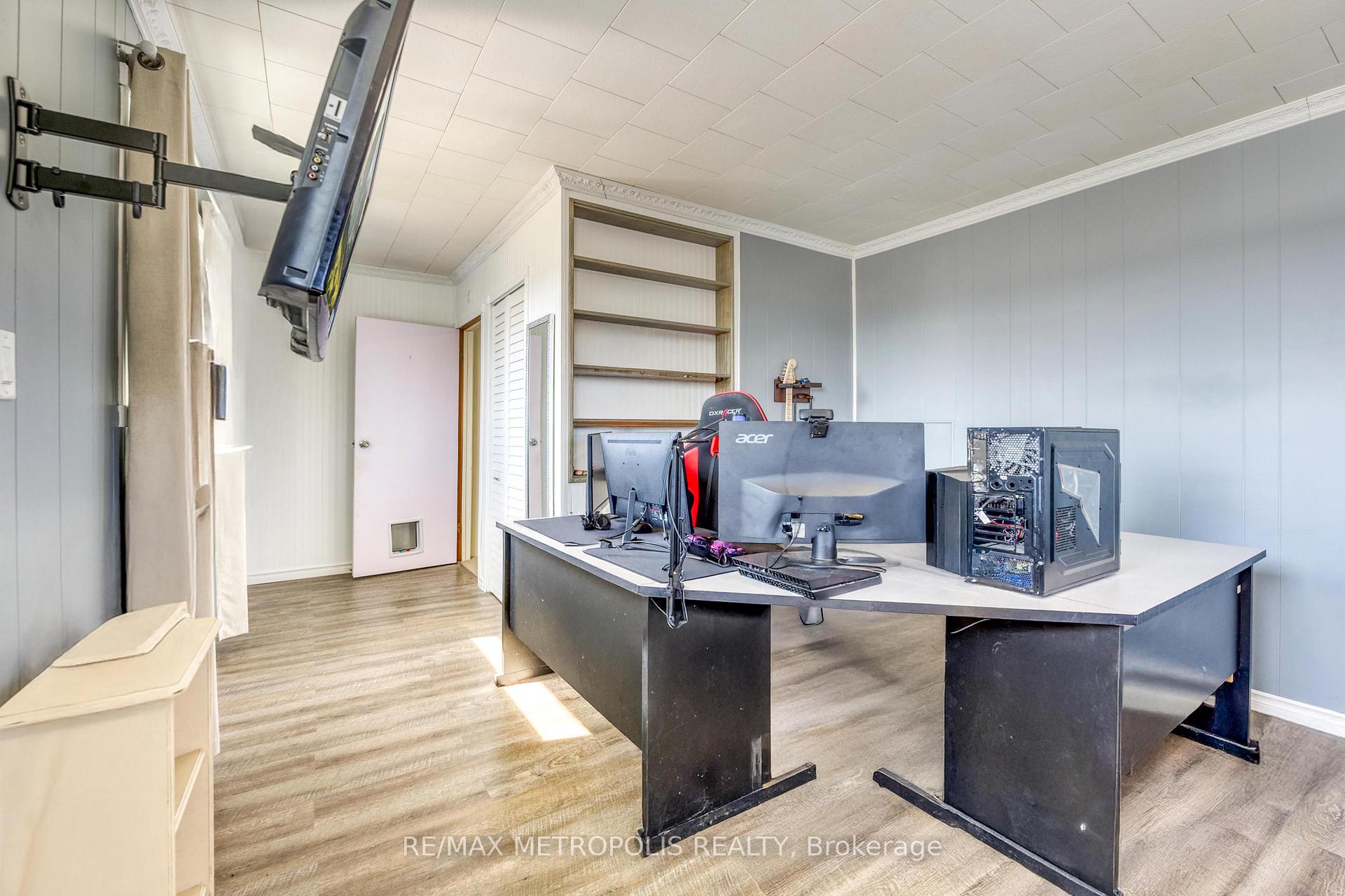 Photo 18 of 2431 Boswell Street, St. Clair — HOMEH