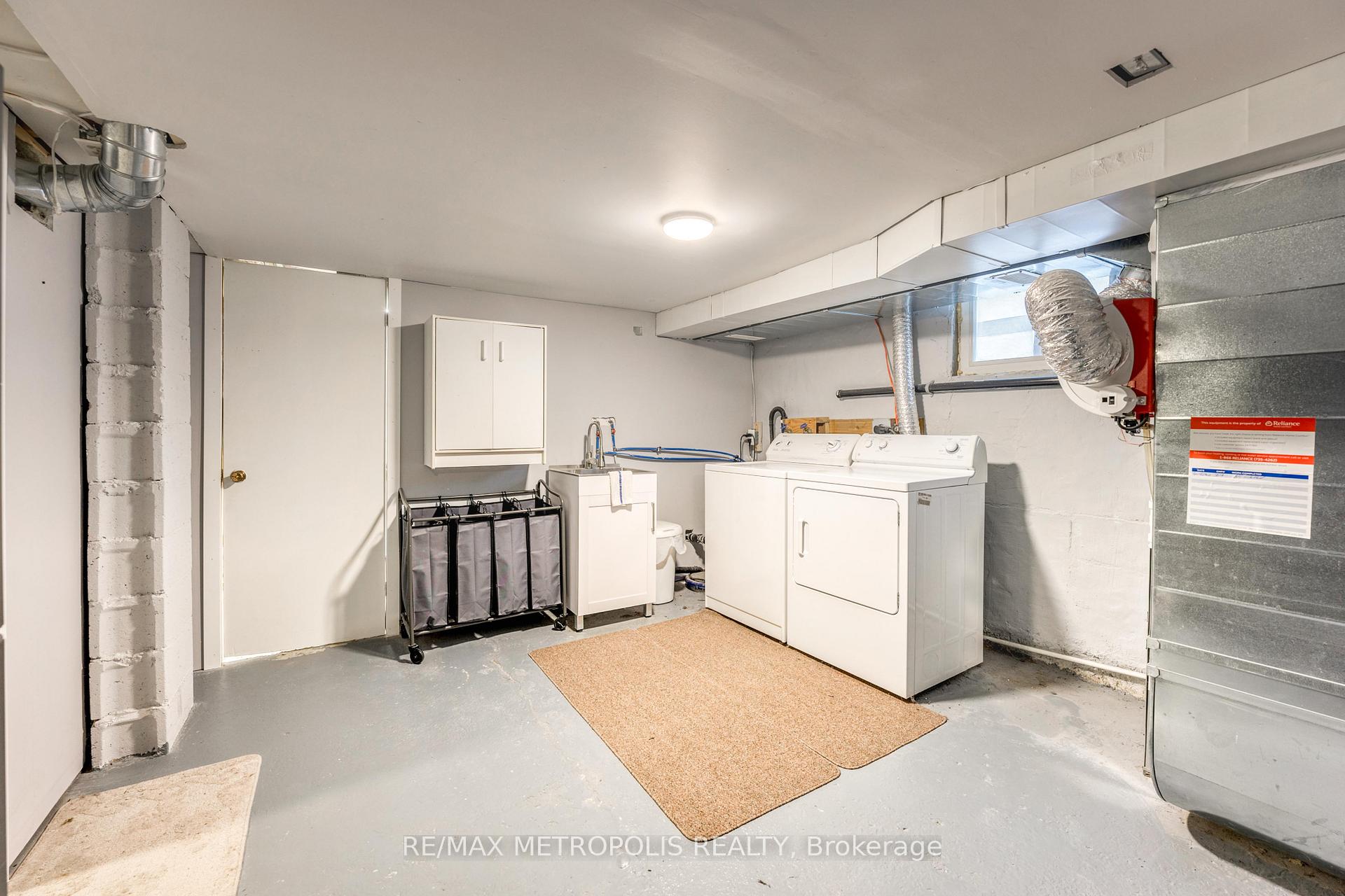 Photo 23 of 2431 Boswell Street, St. Clair — HOMEH