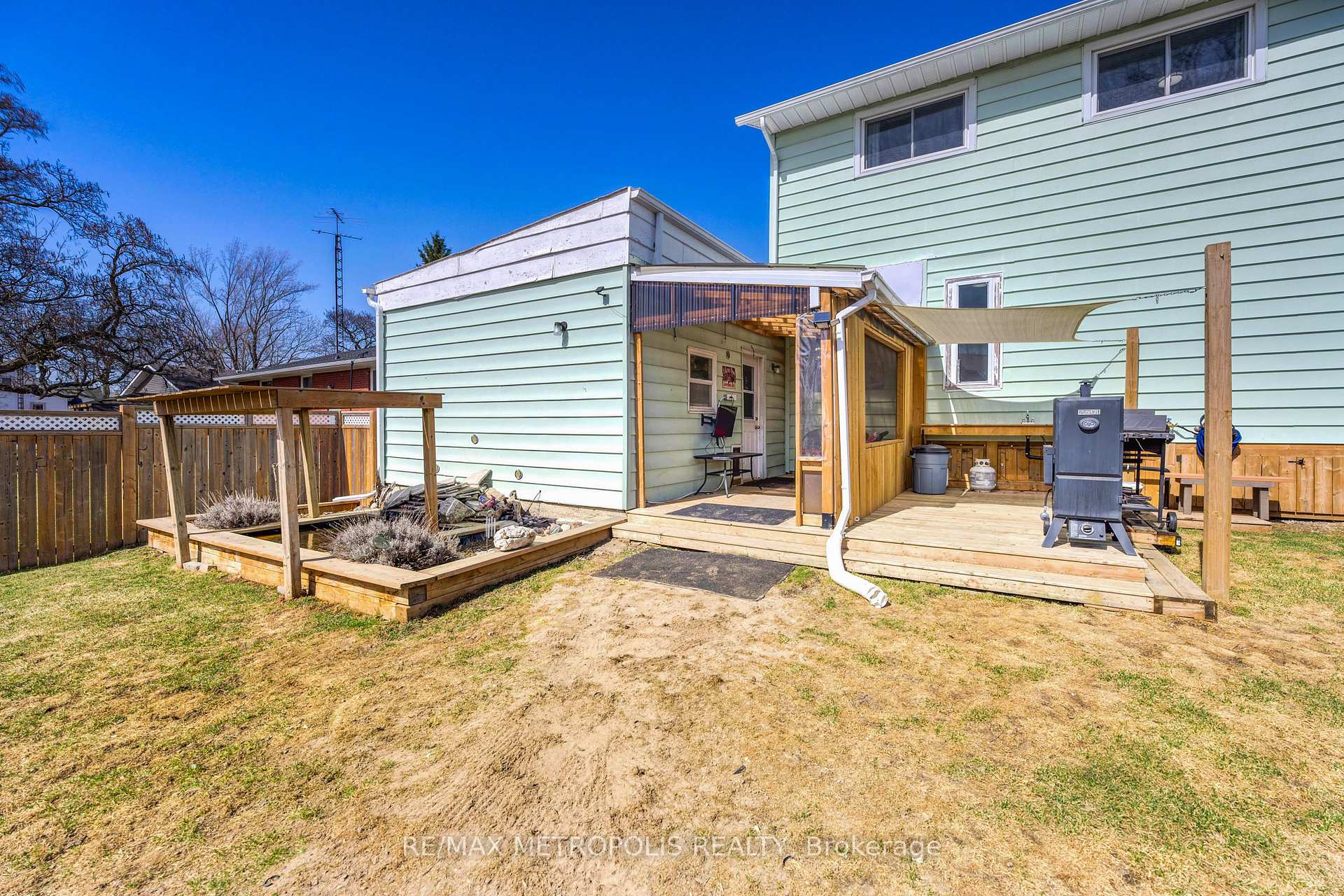 Photo 31 of 2431 Boswell Street, St. Clair — HOMEH
