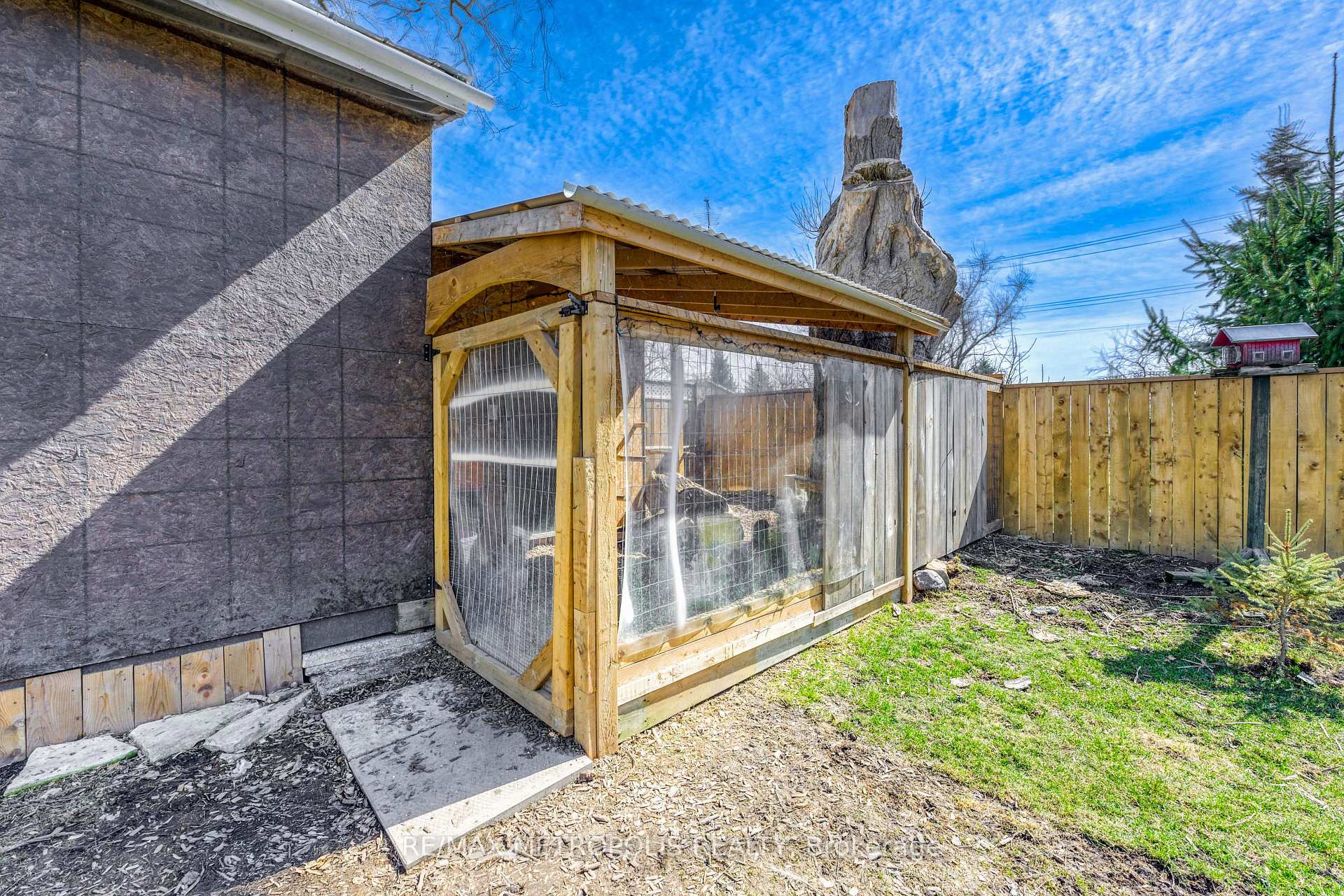 Photo 37 of 2431 Boswell Street, St. Clair — HOMEH