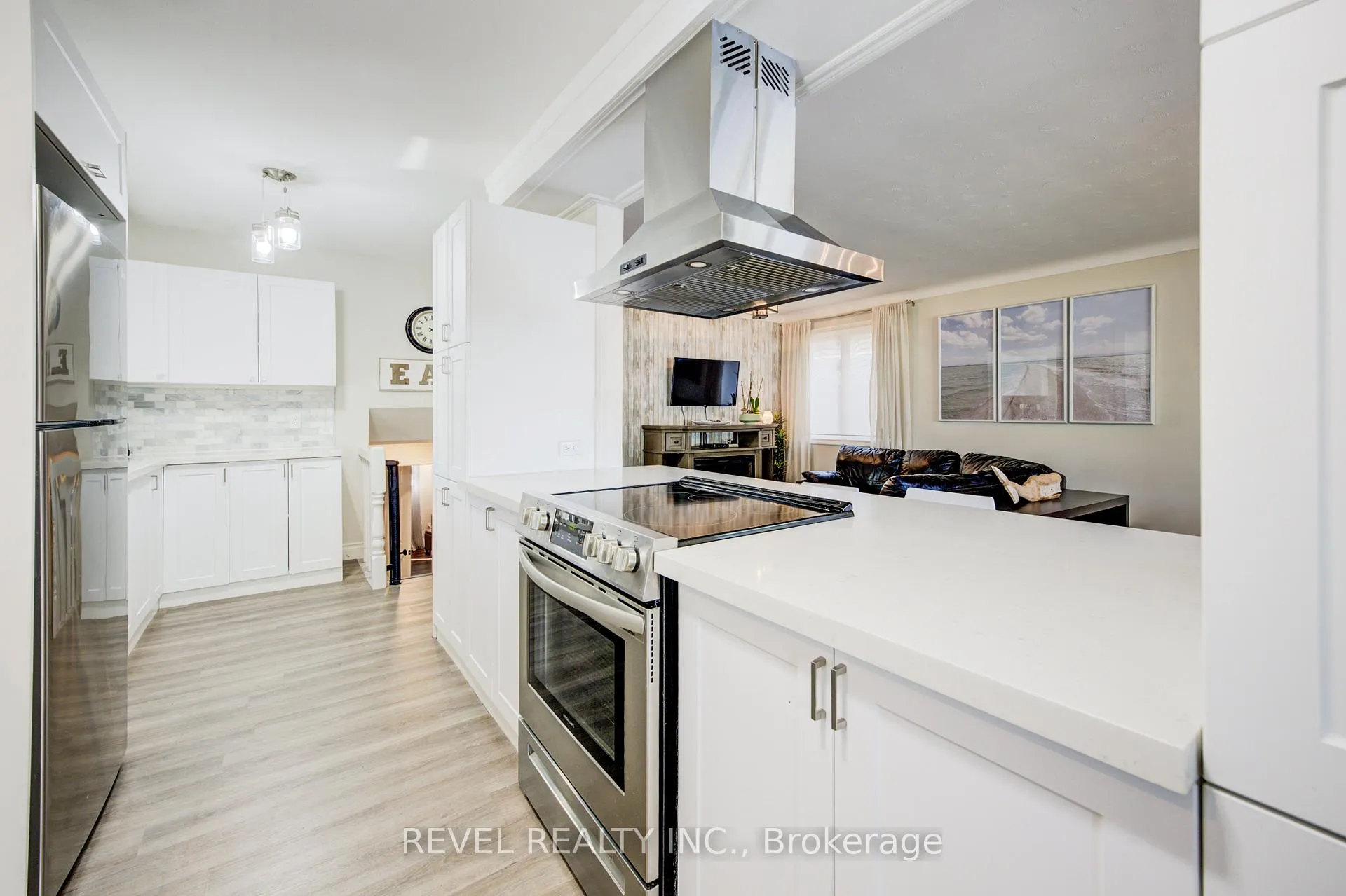 Photo 7 of 4 Jill Court, St. Catharines, Rykert/Vansickle — HOMEH