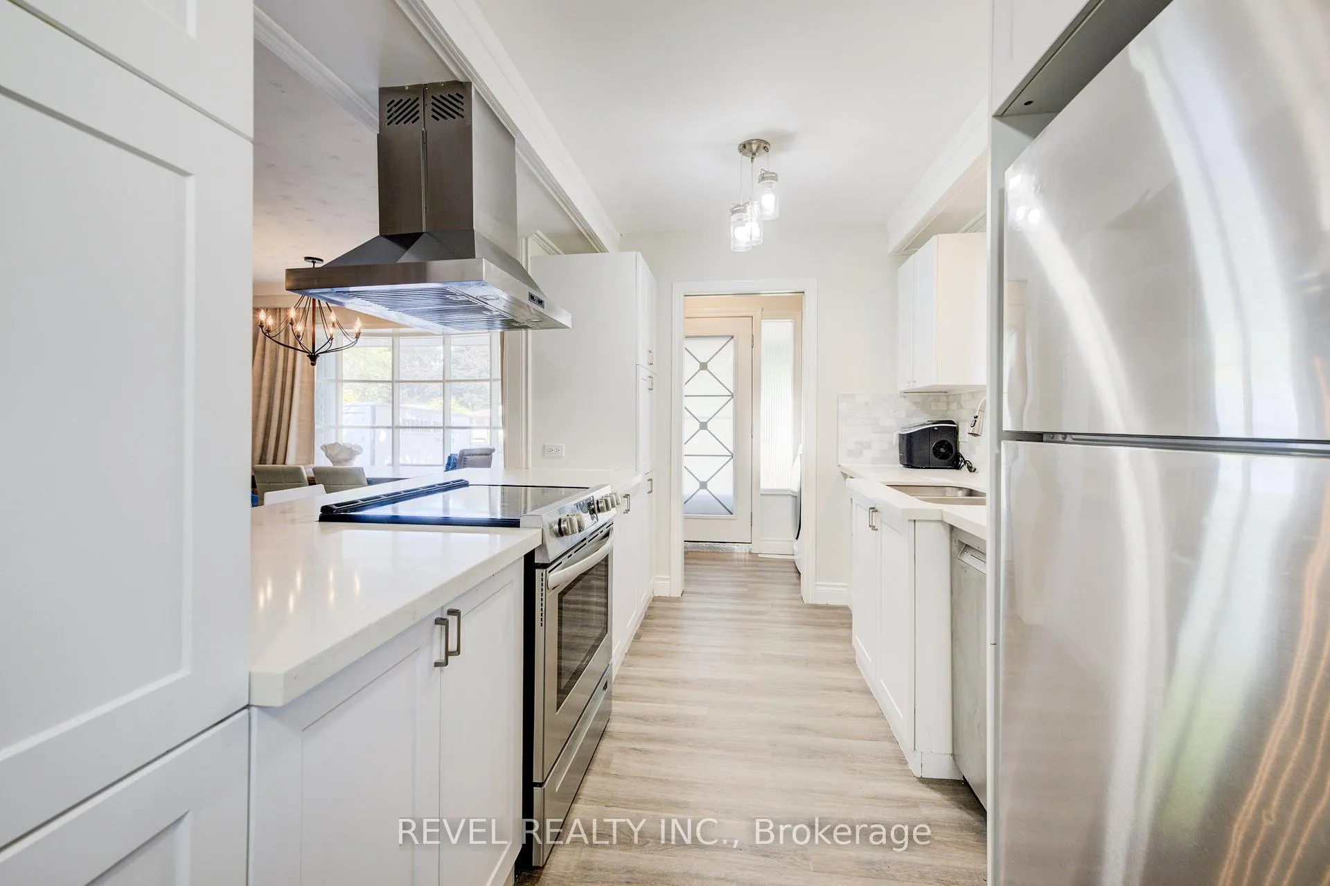Photo 10 of 4 Jill Court, St. Catharines, Rykert/Vansickle — HOMEH