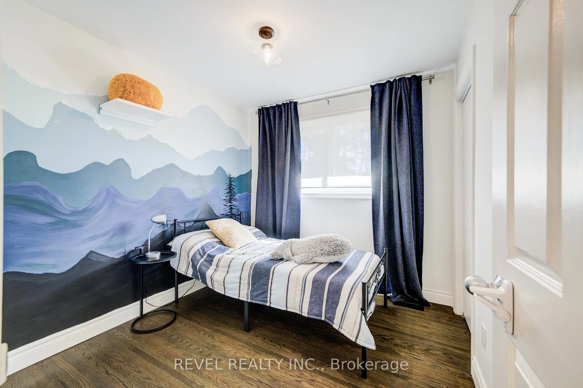Photo 24 of 4 Jill Court, St. Catharines, Rykert/Vansickle — HOMEH