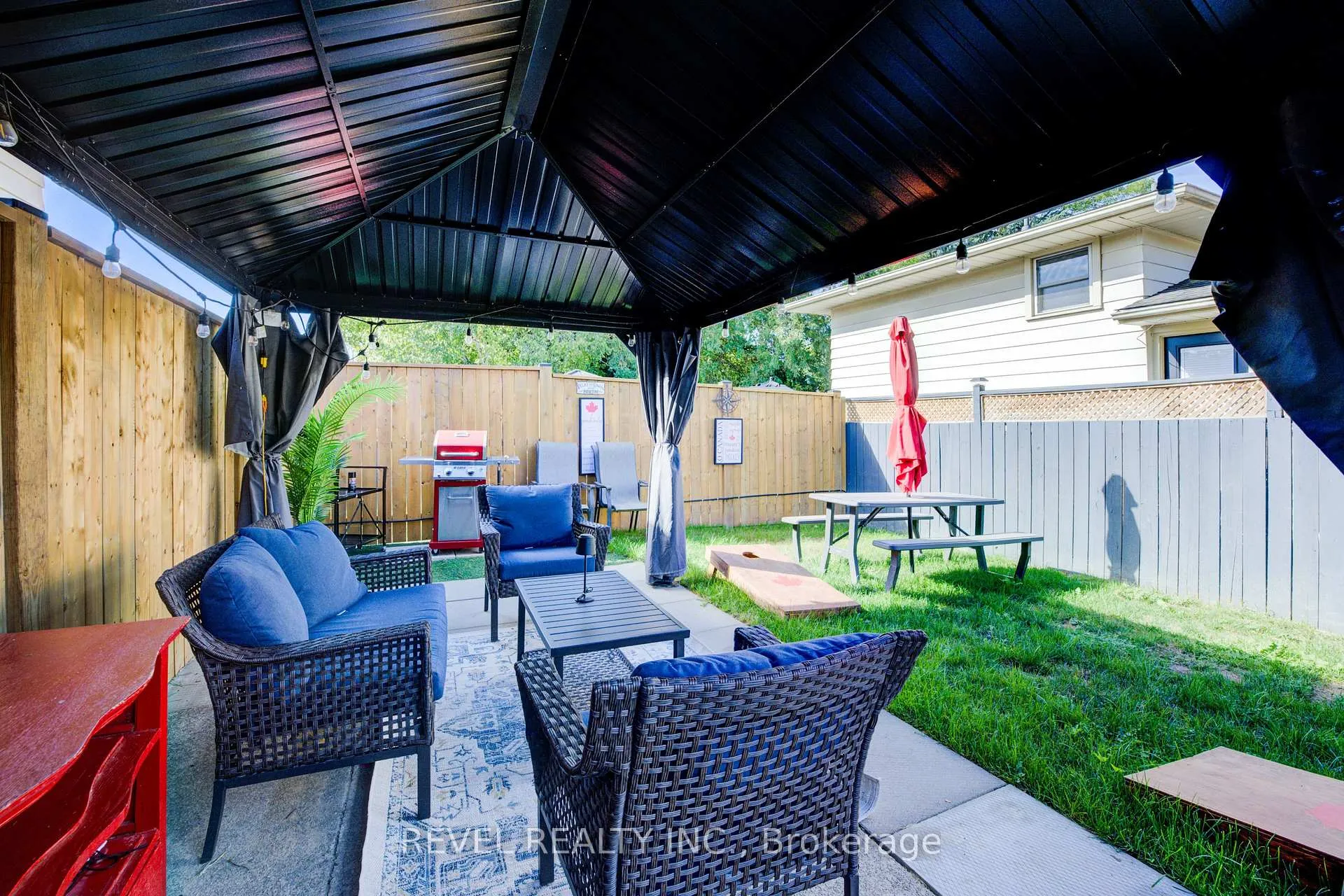 Photo 33 of 4 Jill Court, St. Catharines, Rykert/Vansickle — HOMEH