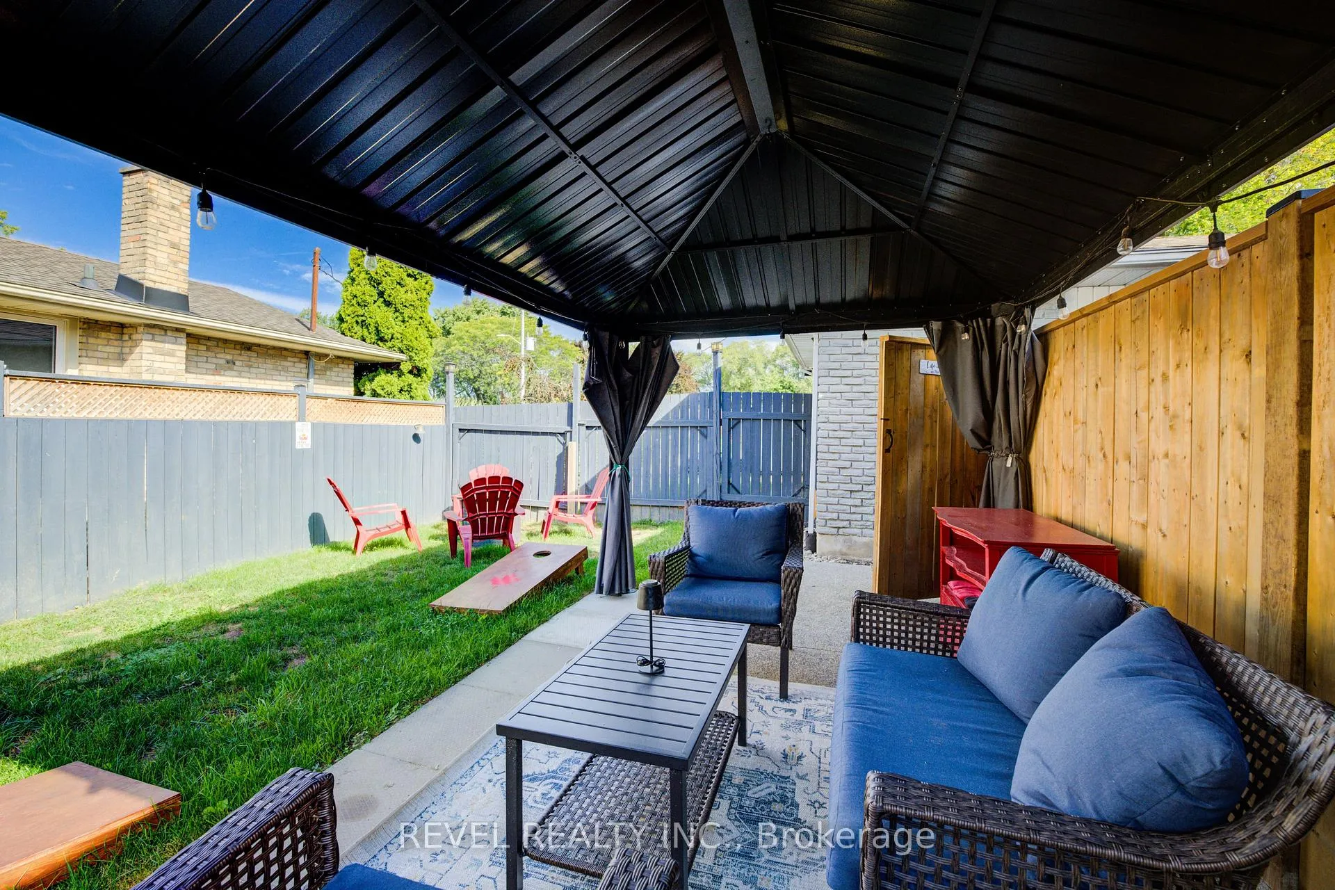 Photo 35 of 4 Jill Court, St. Catharines, Rykert/Vansickle — HOMEH