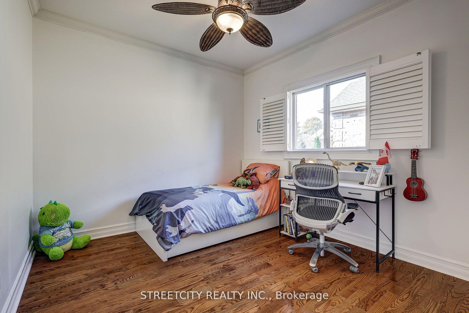 Photo 18 of 21 Beechwood Circle, St. Thomas — HOMEH