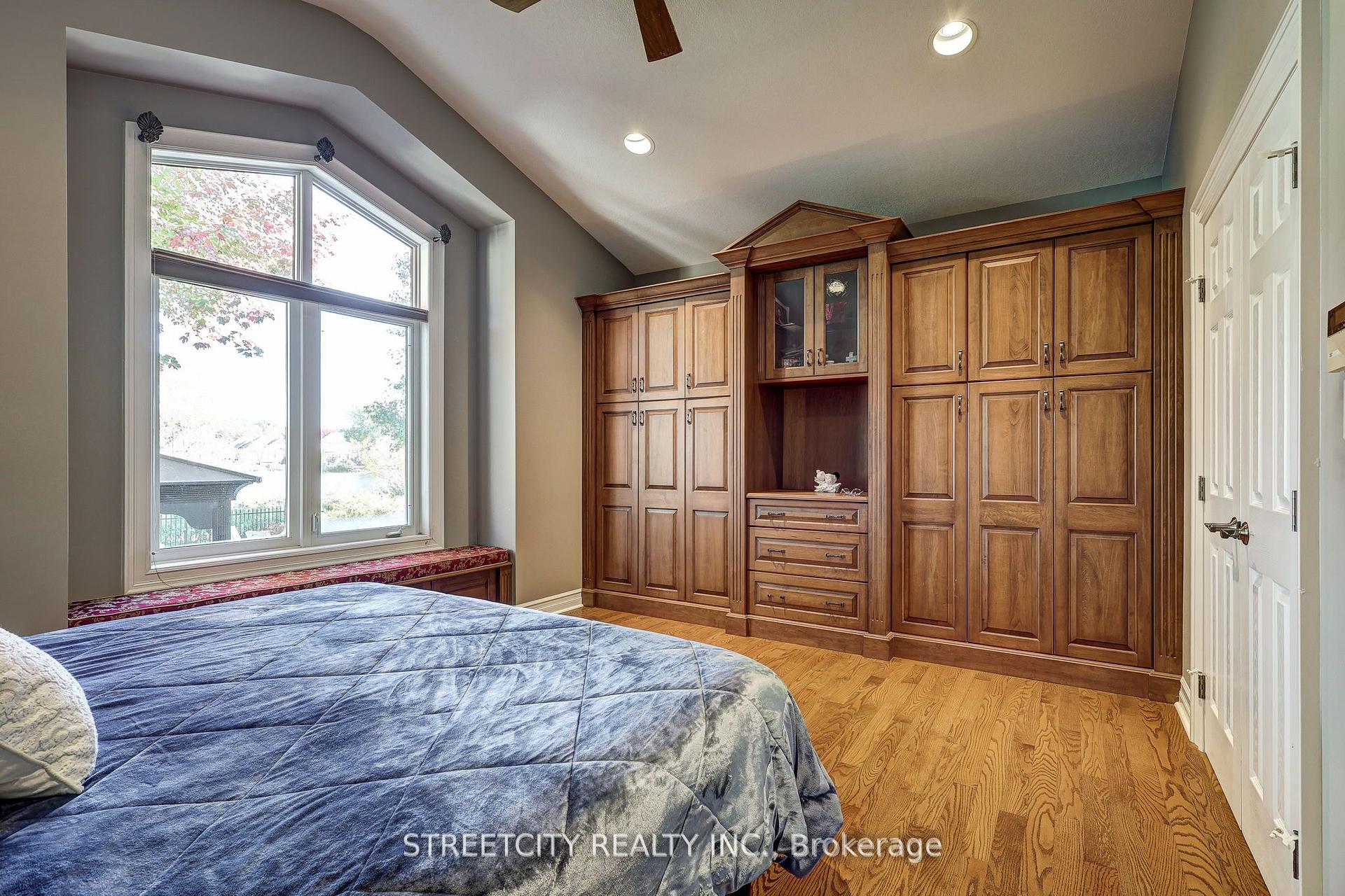 Photo 22 of 21 Beechwood Circle, St. Thomas — HOMEH