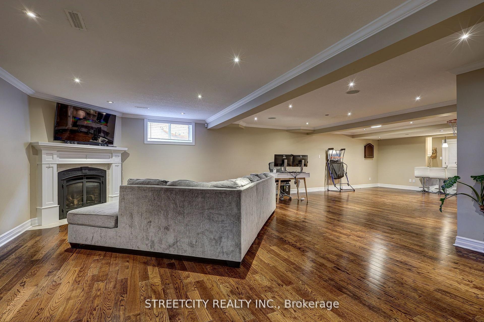 Photo 28 of 21 Beechwood Circle, St. Thomas — HOMEH