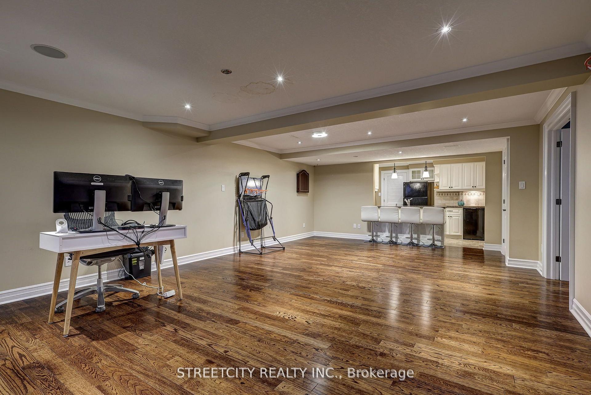 Photo 30 of 21 Beechwood Circle, St. Thomas — HOMEH