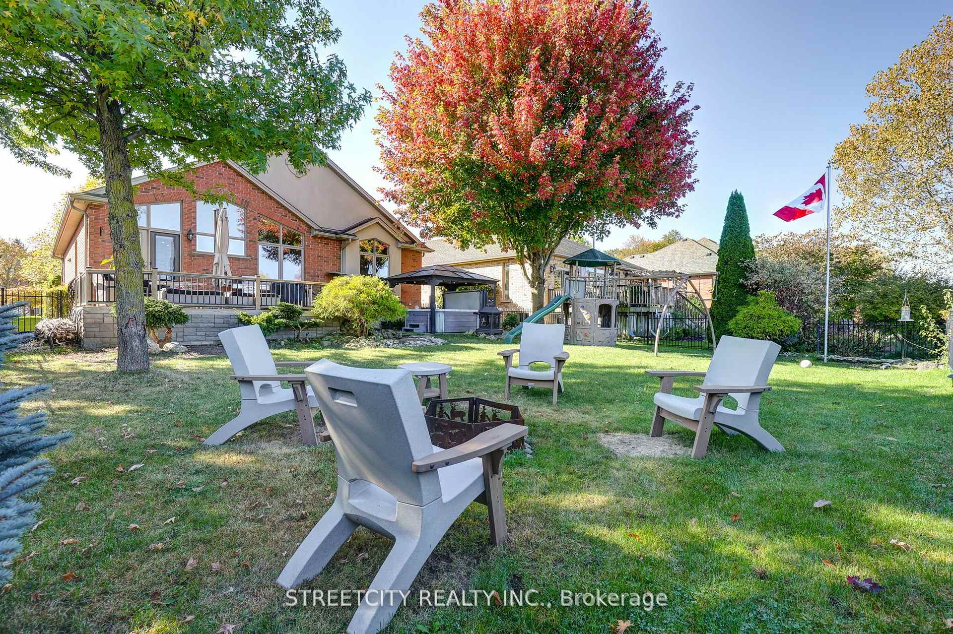 Photo 43 of 21 Beechwood Circle, St. Thomas — HOMEH