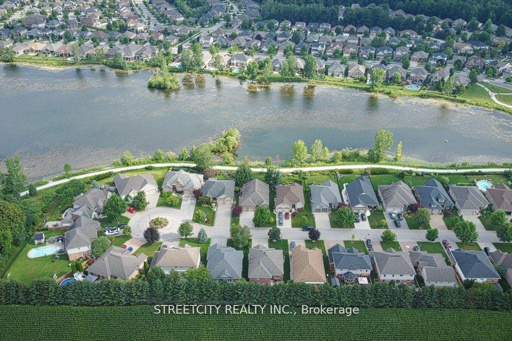 Photo 49 of 21 Beechwood Circle, St. Thomas — HOMEH