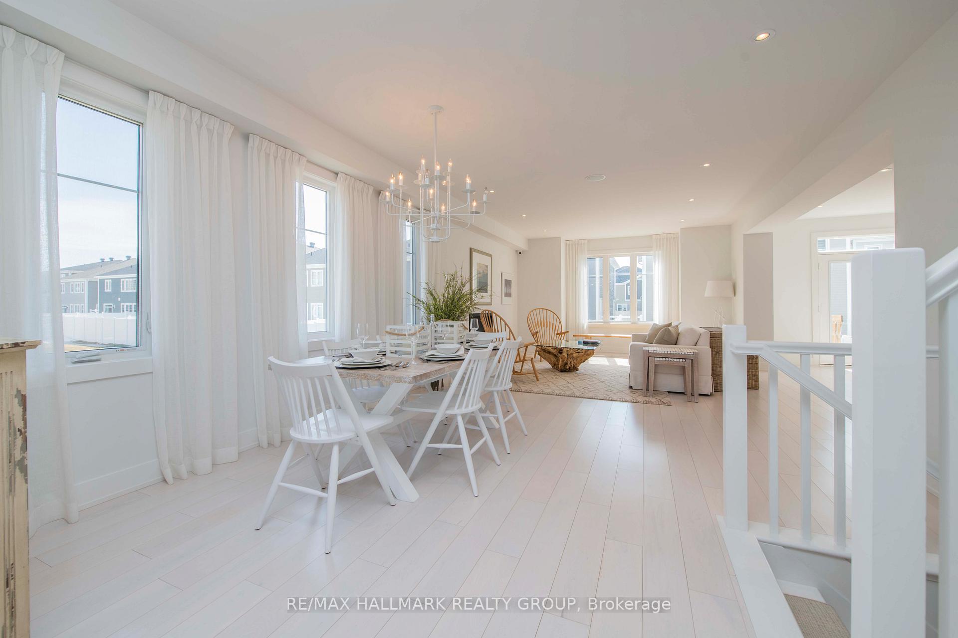 Photo 5 of 106 Hackamore Crescent, Ottawa, Goulbourn Twp From Franktown Rd/South To Rideau — HOMEH