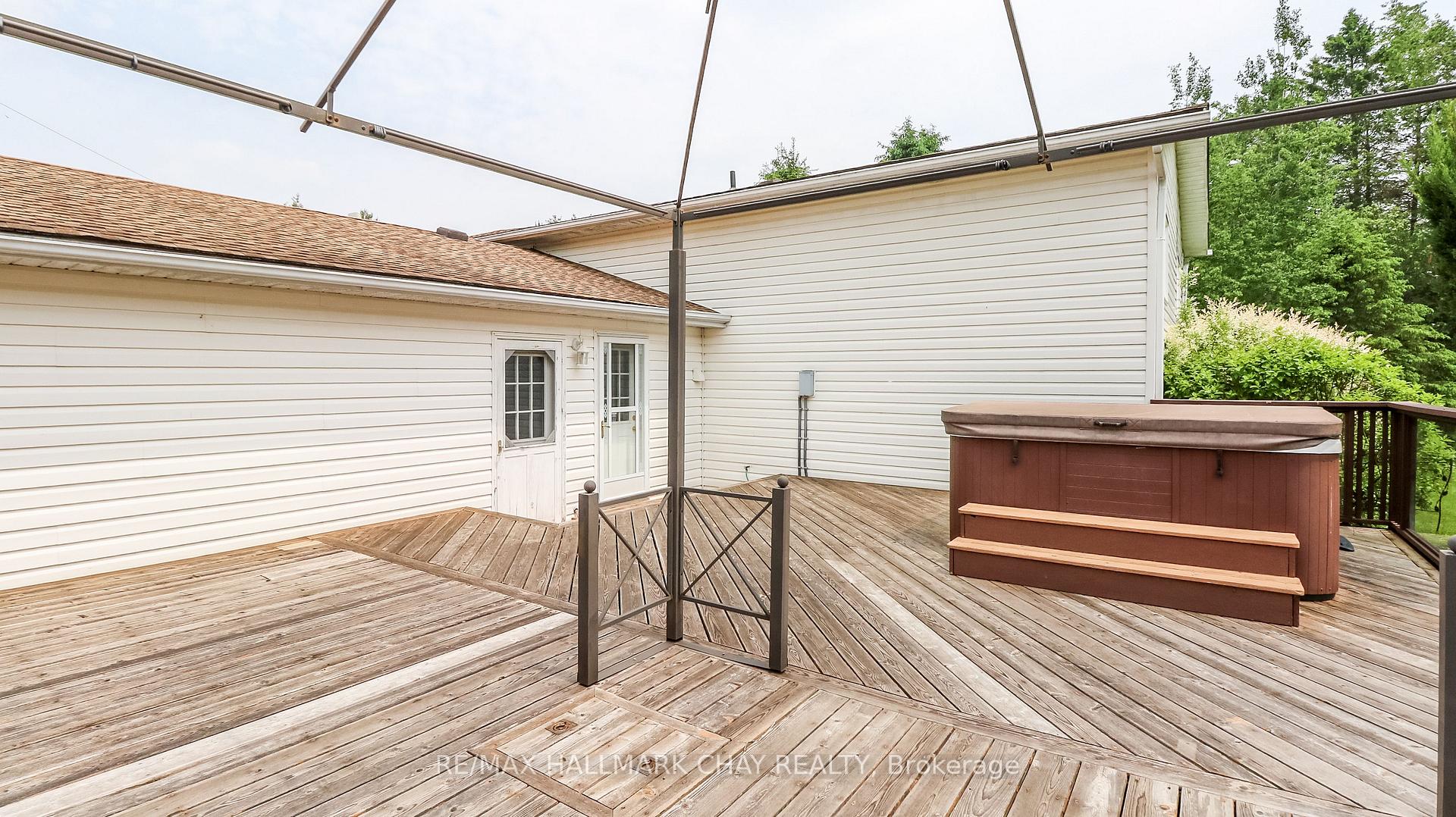 Photo 5 of 19 Crystalwood Lane, Springwater, Midhurst — HOMEH