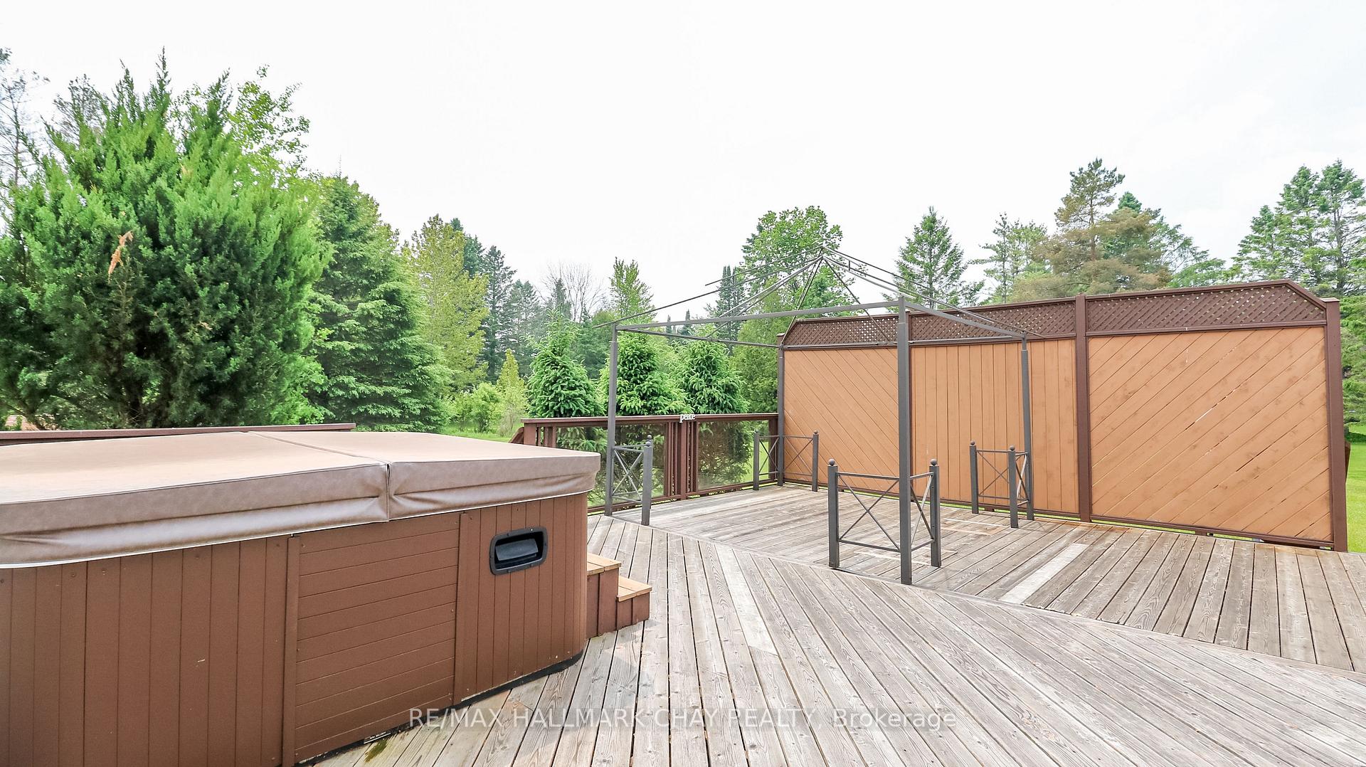 Photo 7 of 19 Crystalwood Lane, Springwater, Midhurst — HOMEH