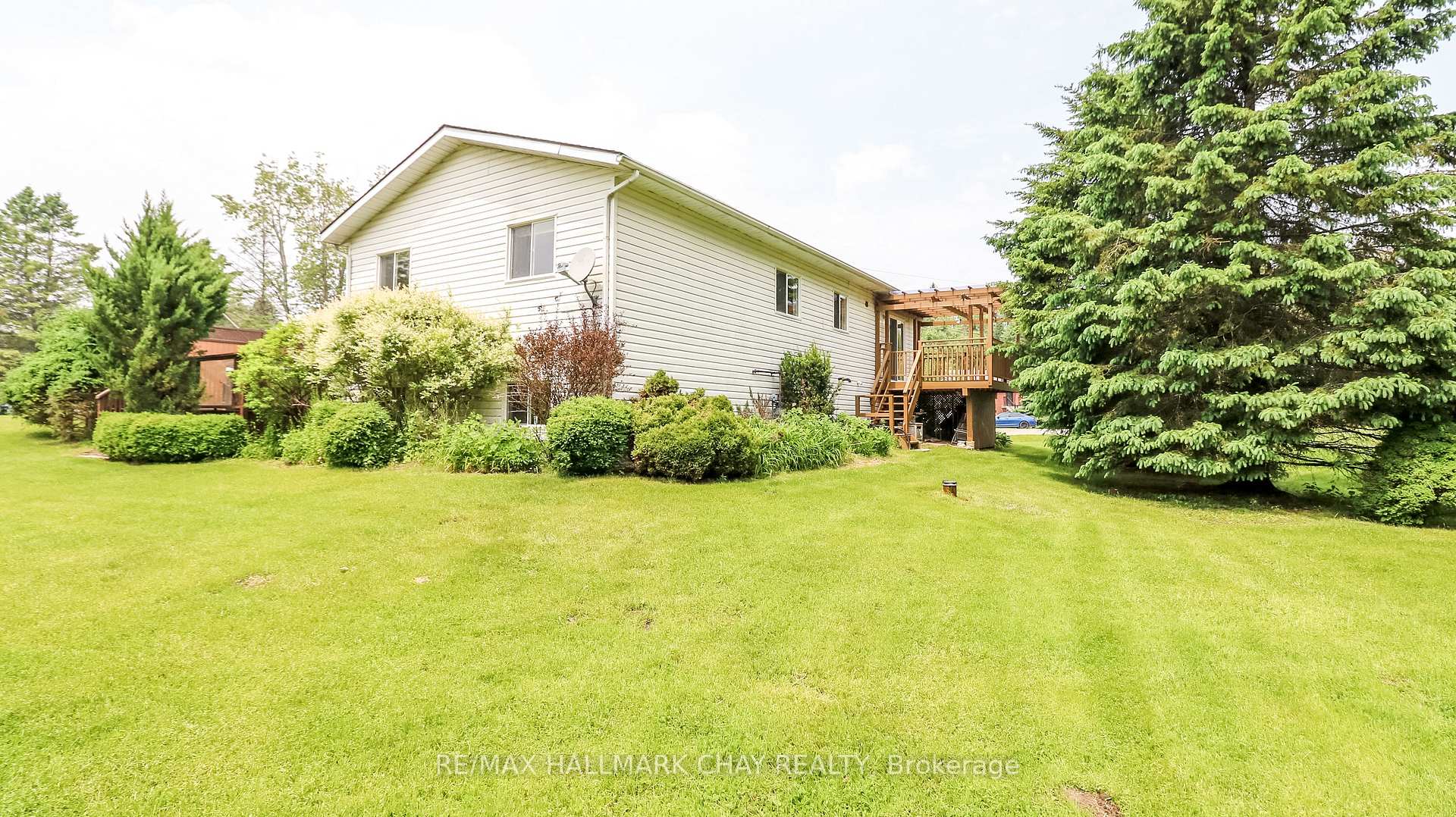 Photo 12 of 19 Crystalwood Lane, Springwater, Midhurst — HOMEH