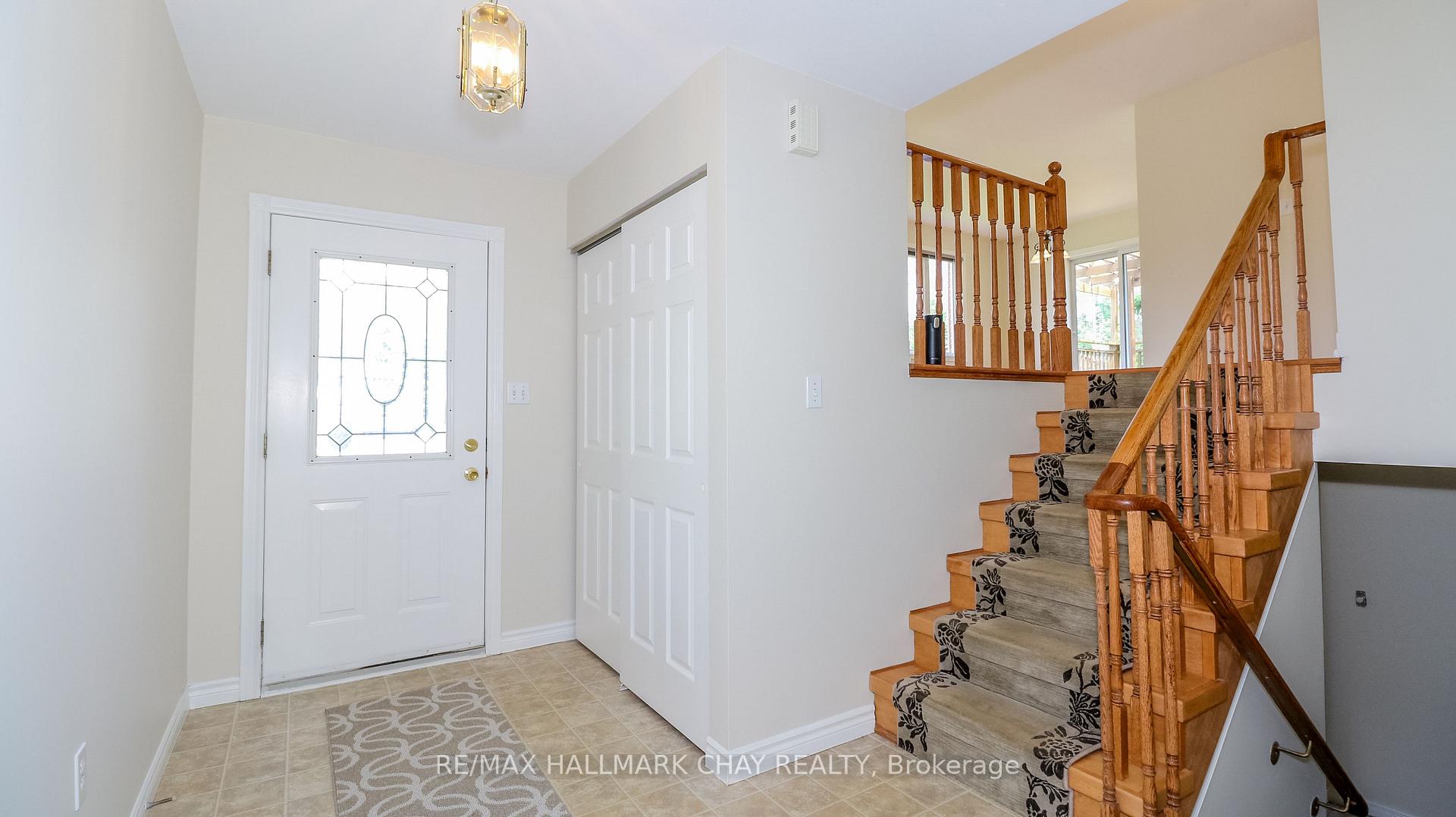 Photo 15 of 19 Crystalwood Lane, Springwater, Midhurst — HOMEH