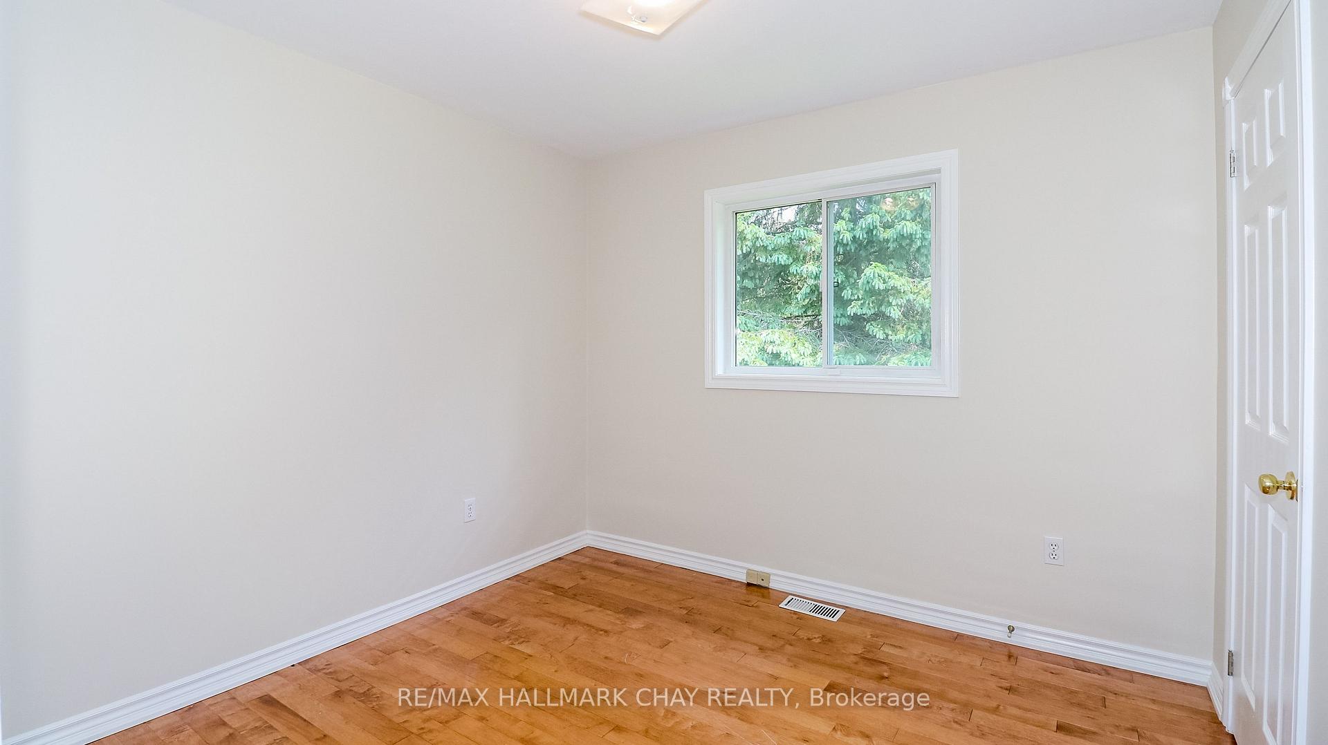 Photo 27 of 19 Crystalwood Lane, Springwater, Midhurst — HOMEH