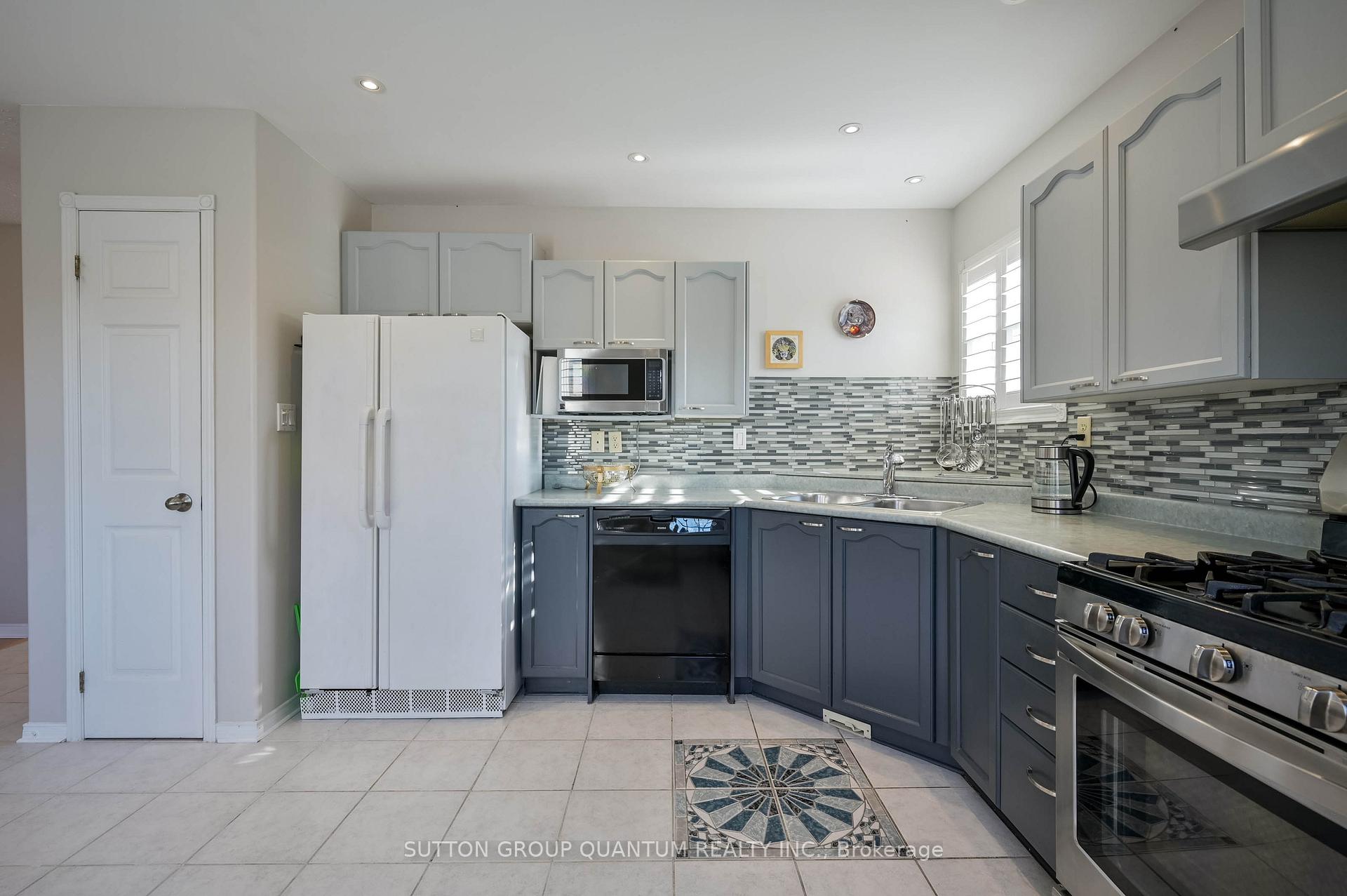 Photo 9 of 16 Wilson Crescent, Southgate — HOMEH