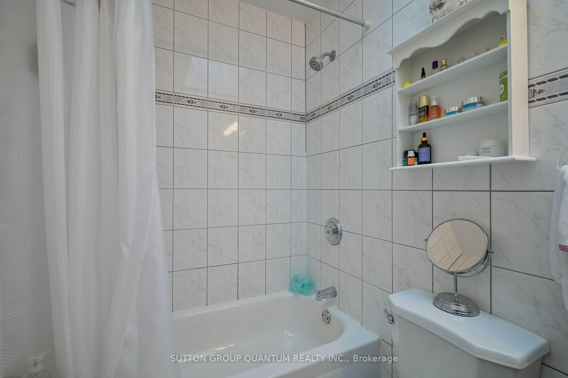 Photo 24 of 16 Wilson Crescent, Southgate — HOMEH