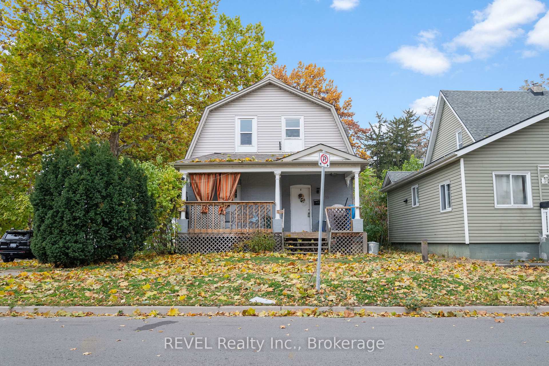 Photo 2 of 35 Catherine Street, St. Catharines, Downtown — HOMEH
