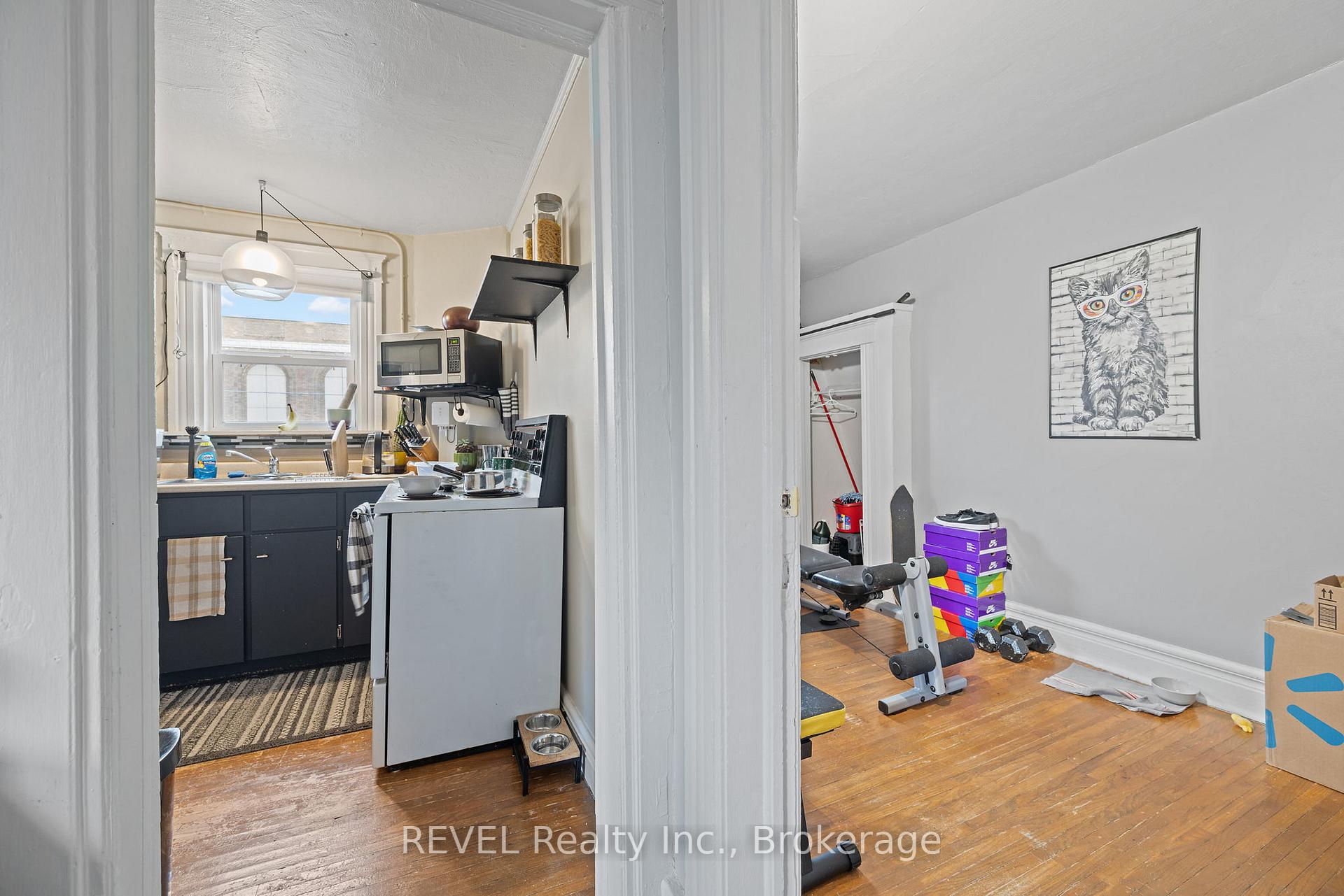 Photo 17 of 35 Catherine Street, St. Catharines, Downtown — HOMEH