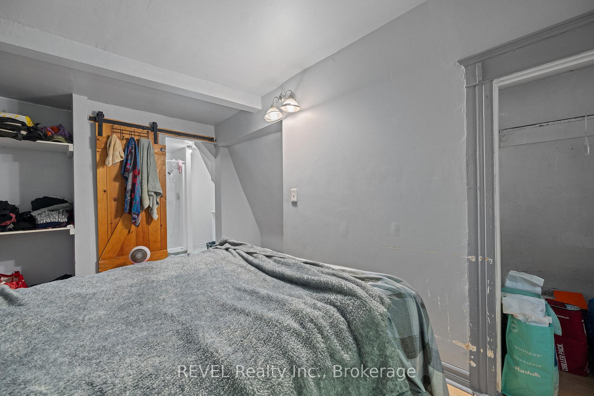 Photo 38 of 35 Catherine Street, St. Catharines, Downtown — HOMEH