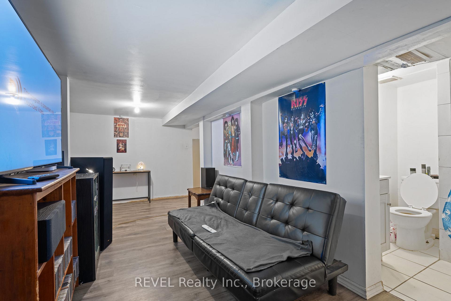 Photo 46 of 35 Catherine Street, St. Catharines, Downtown — HOMEH
