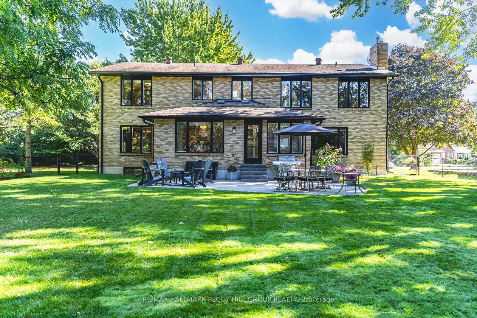Photo 2 of 48 Lawrence Avenue, Springwater, Anten Mills — HOMEH