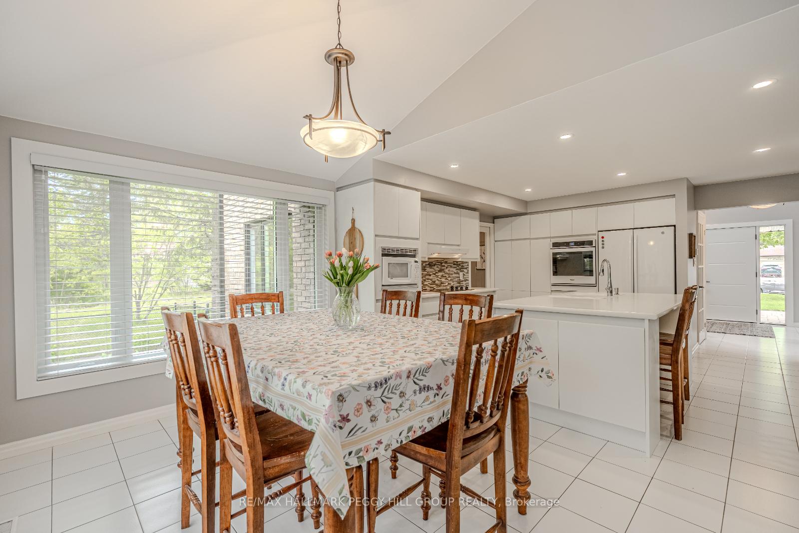 Photo 9 of 48 Lawrence Avenue, Springwater, Anten Mills — HOMEH