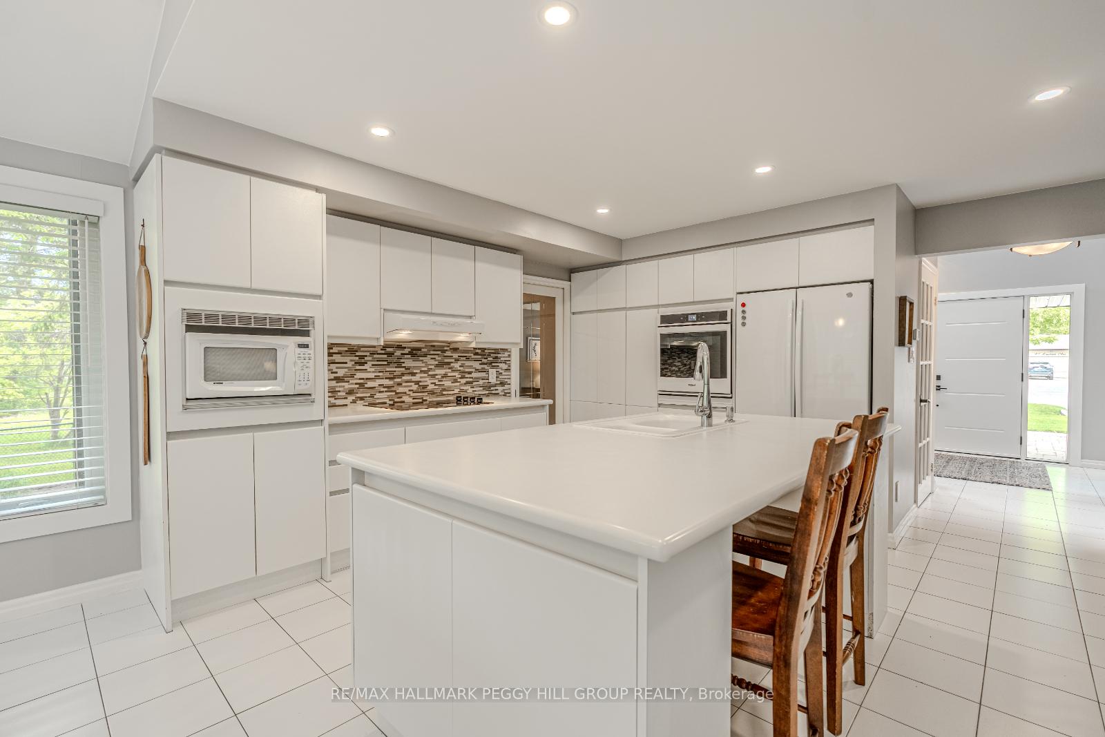 Photo 11 of 48 Lawrence Avenue, Springwater, Anten Mills — HOMEH